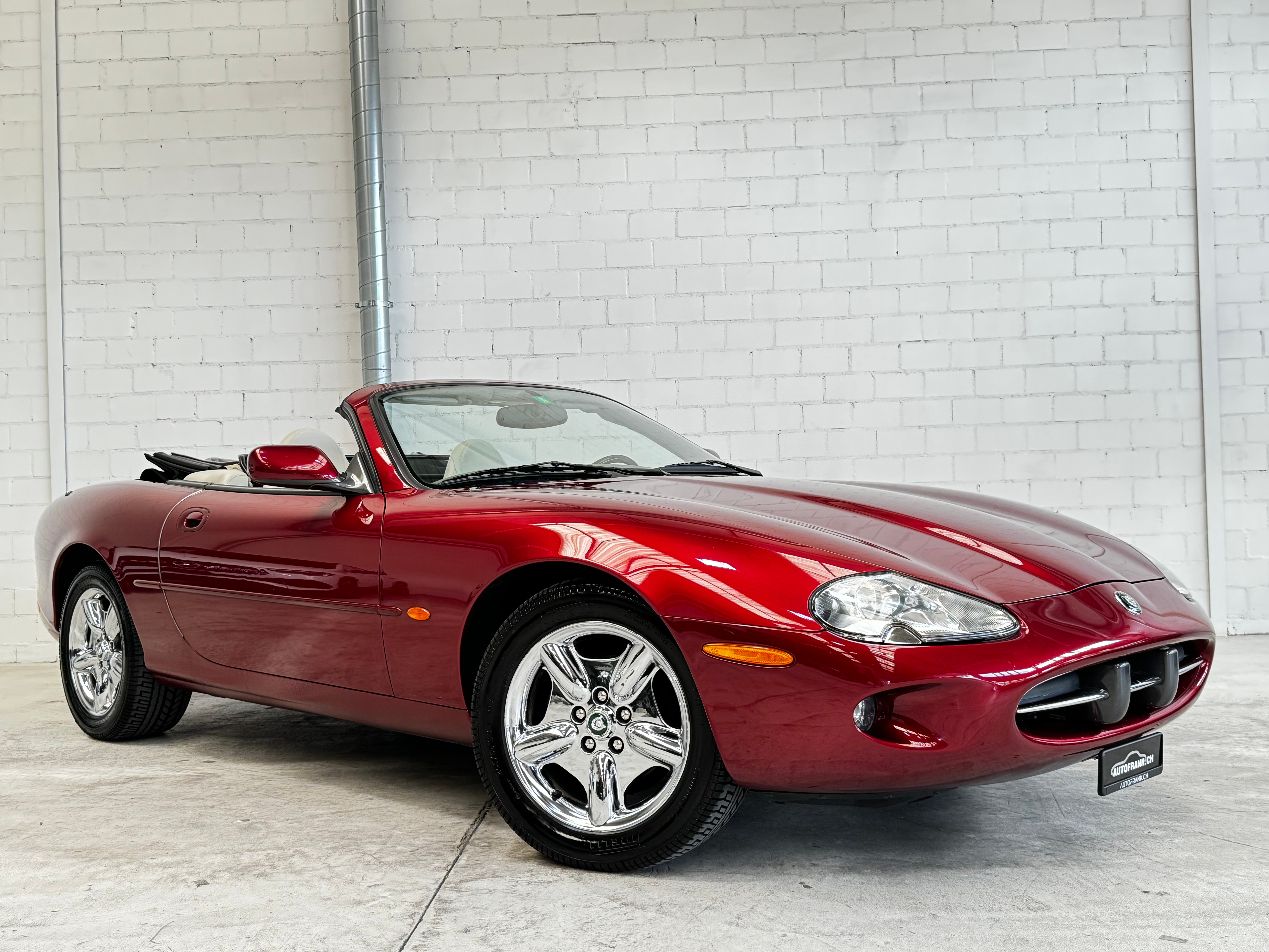 JAGUAR XK8 Convertible