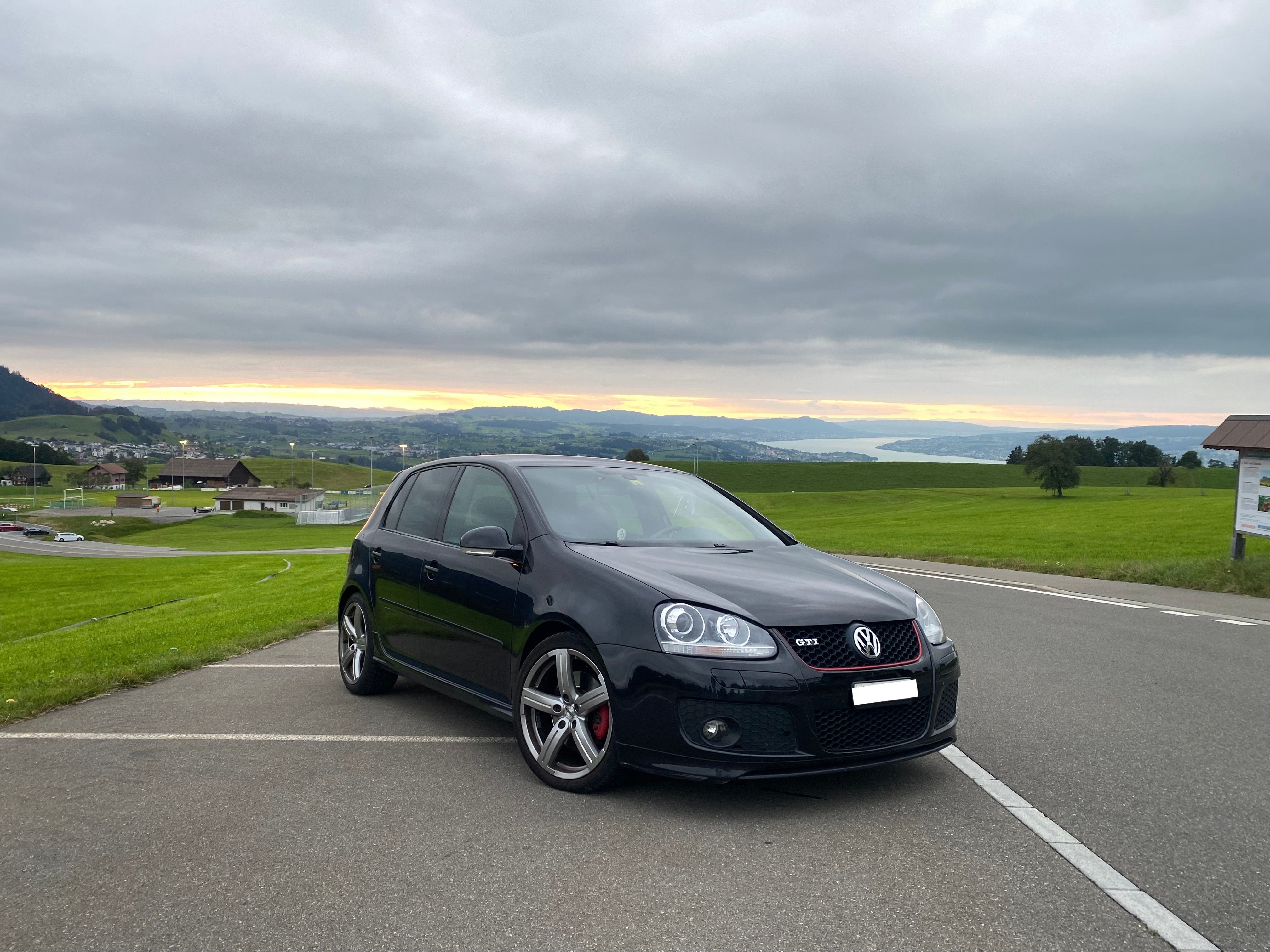 VW Golf 2.0 TFSI GTI Pirelli