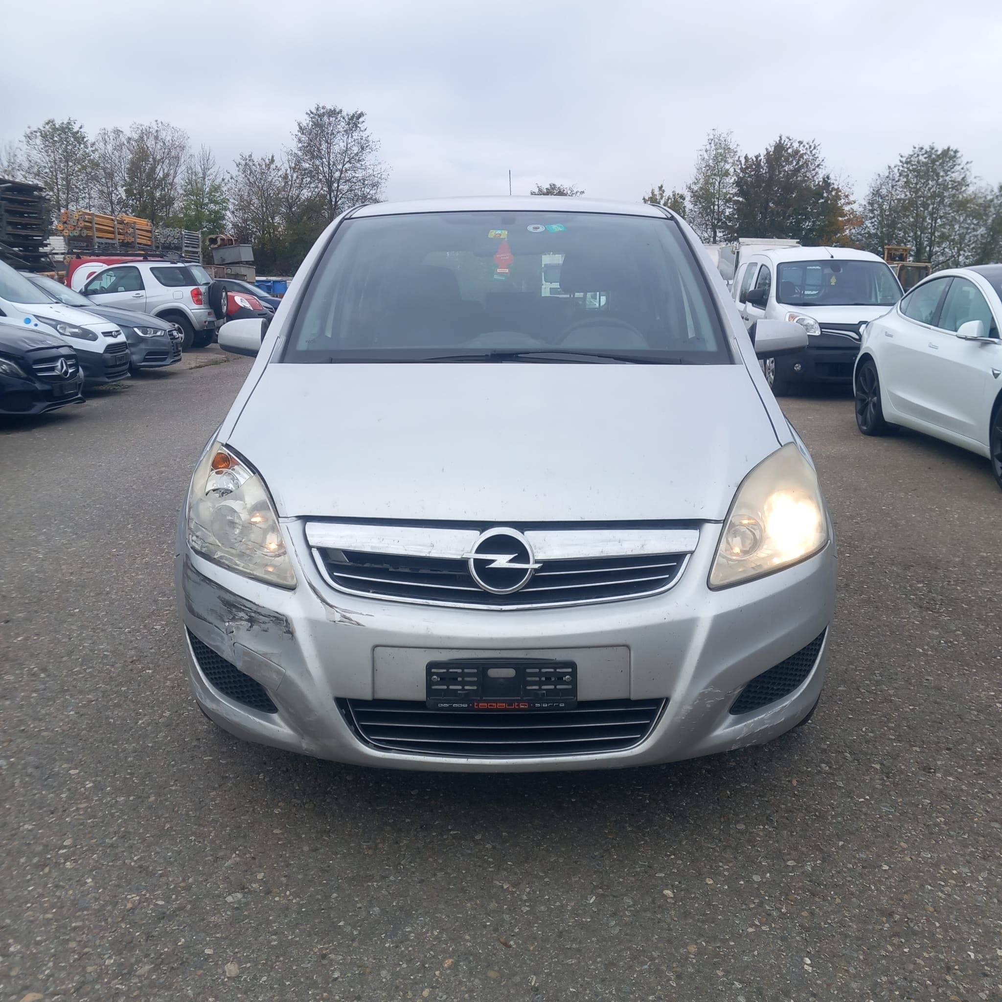 OPEL Zafira 2.2i 16V Enjoy Automatic