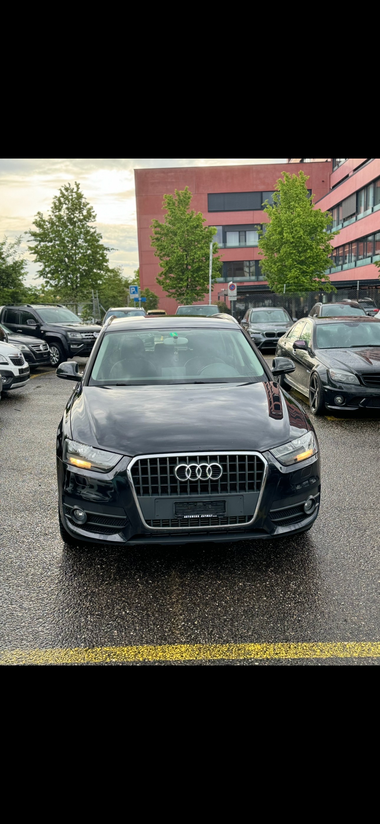 AUDI Q3