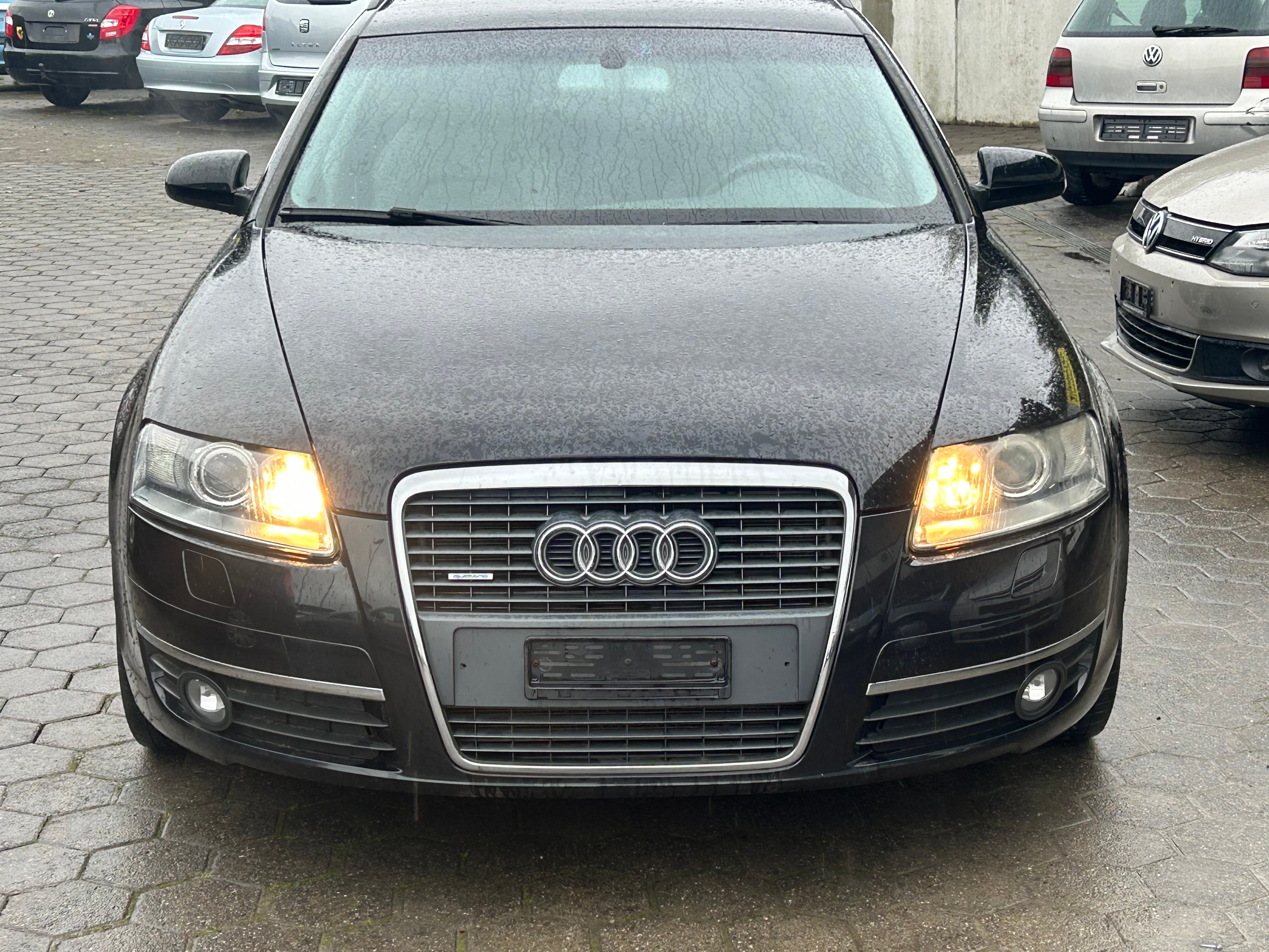 AUDI A6 4.2 V8 quattro tiptronic