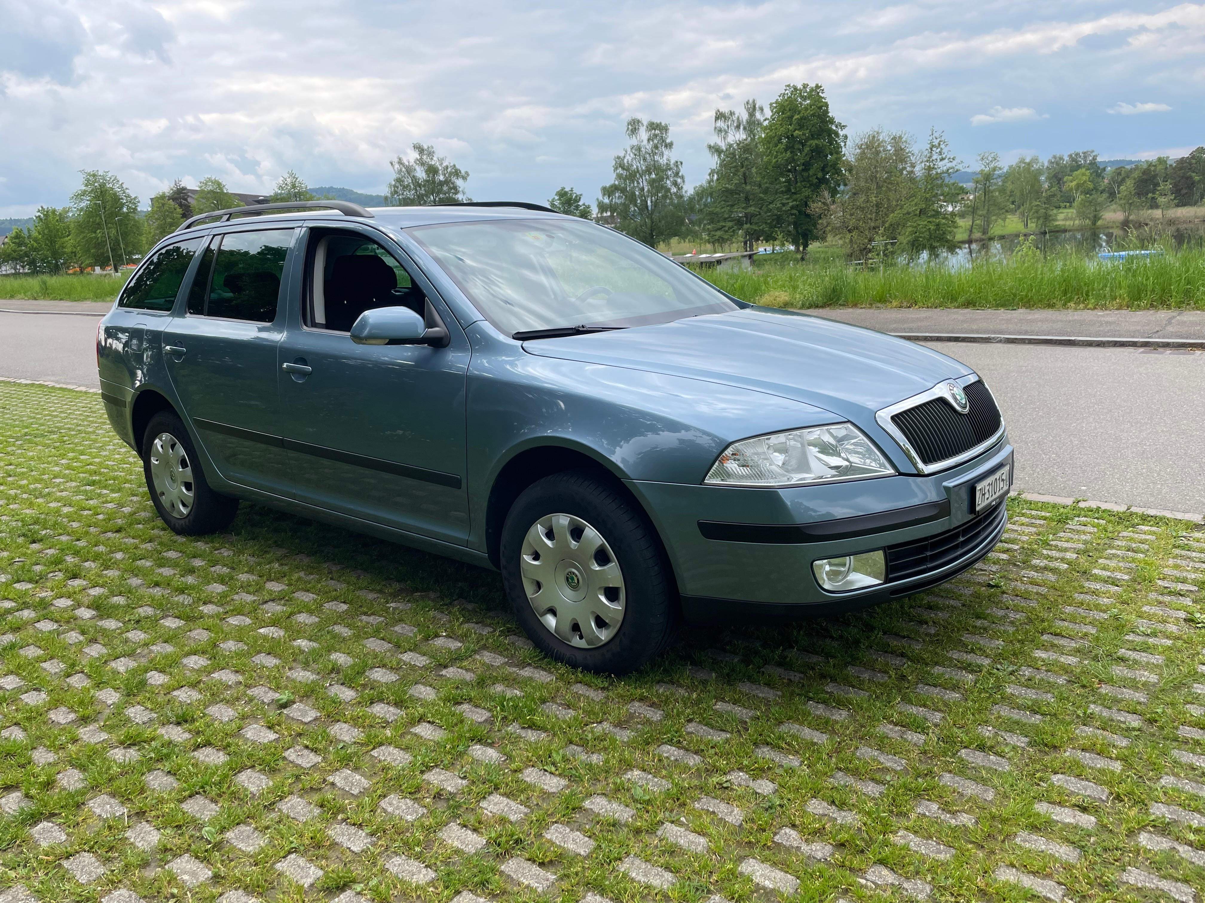 SKODA Octavia 1.9 TDI Swiss Ice Hockey 4x4