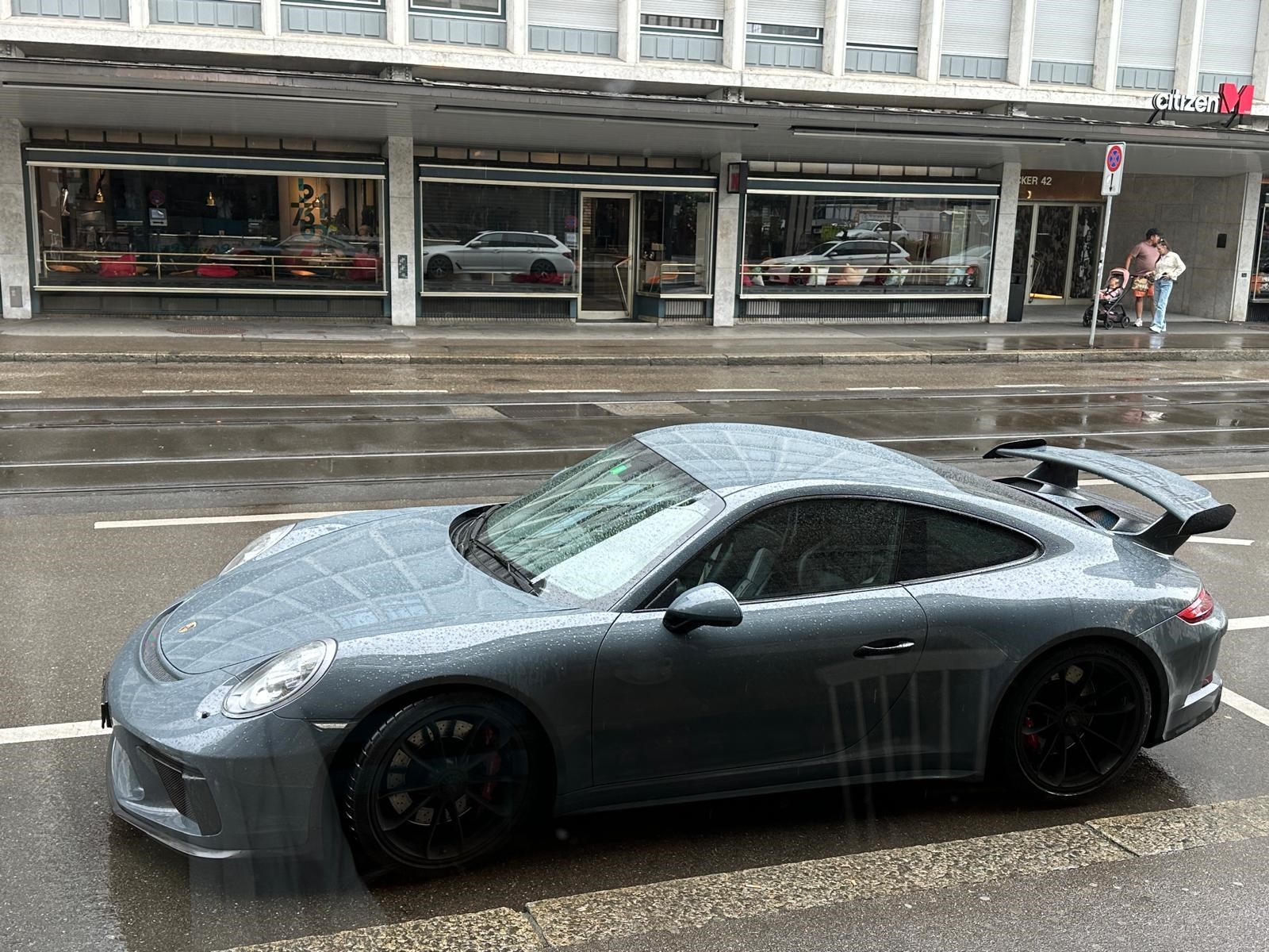 PORSCHE 911 GT3