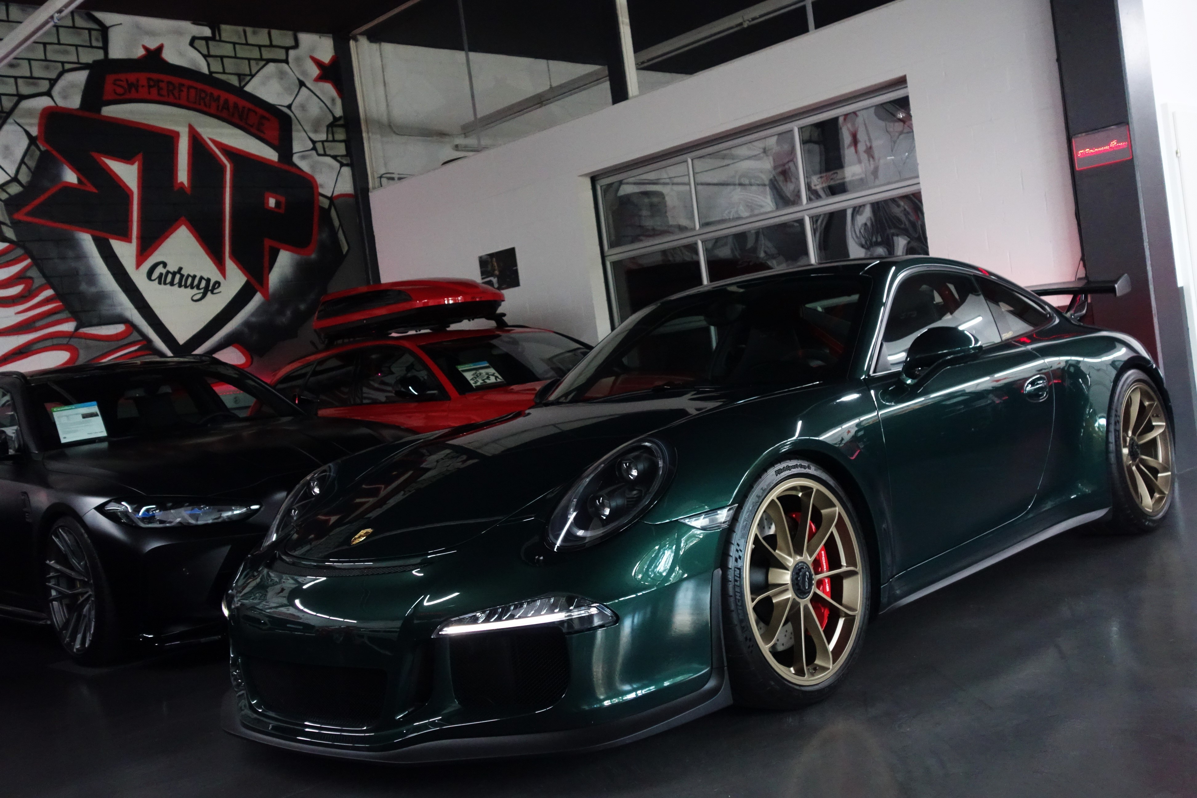 PORSCHE 911 GT3 PDK CH-FZ BRITISH RACING GREEN / LIFTSYSTEM / CLUBSPORT