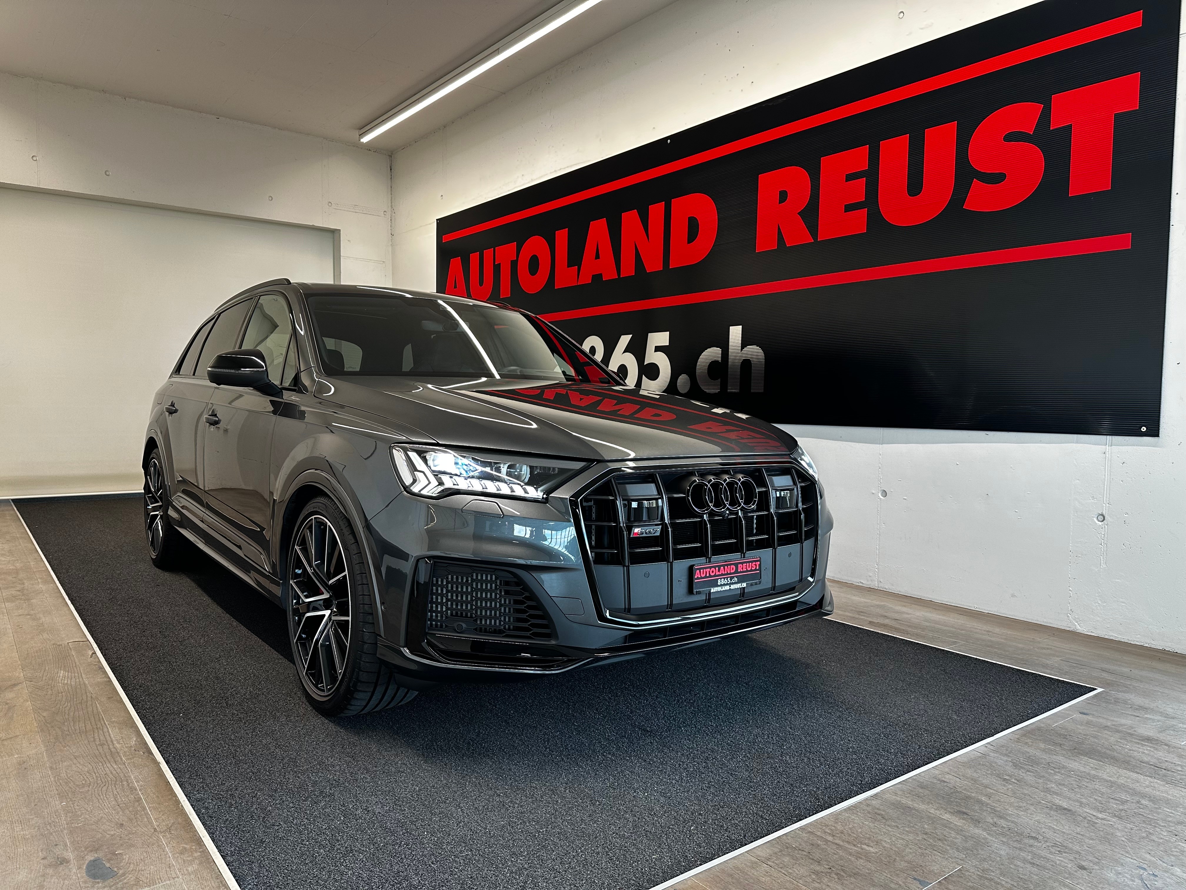 AUDI SQ7 TFSI quattro tiptronic