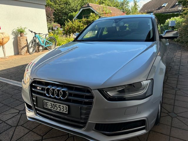 AUDI S4 Avant 3.0 TFSI quattro S-tronic