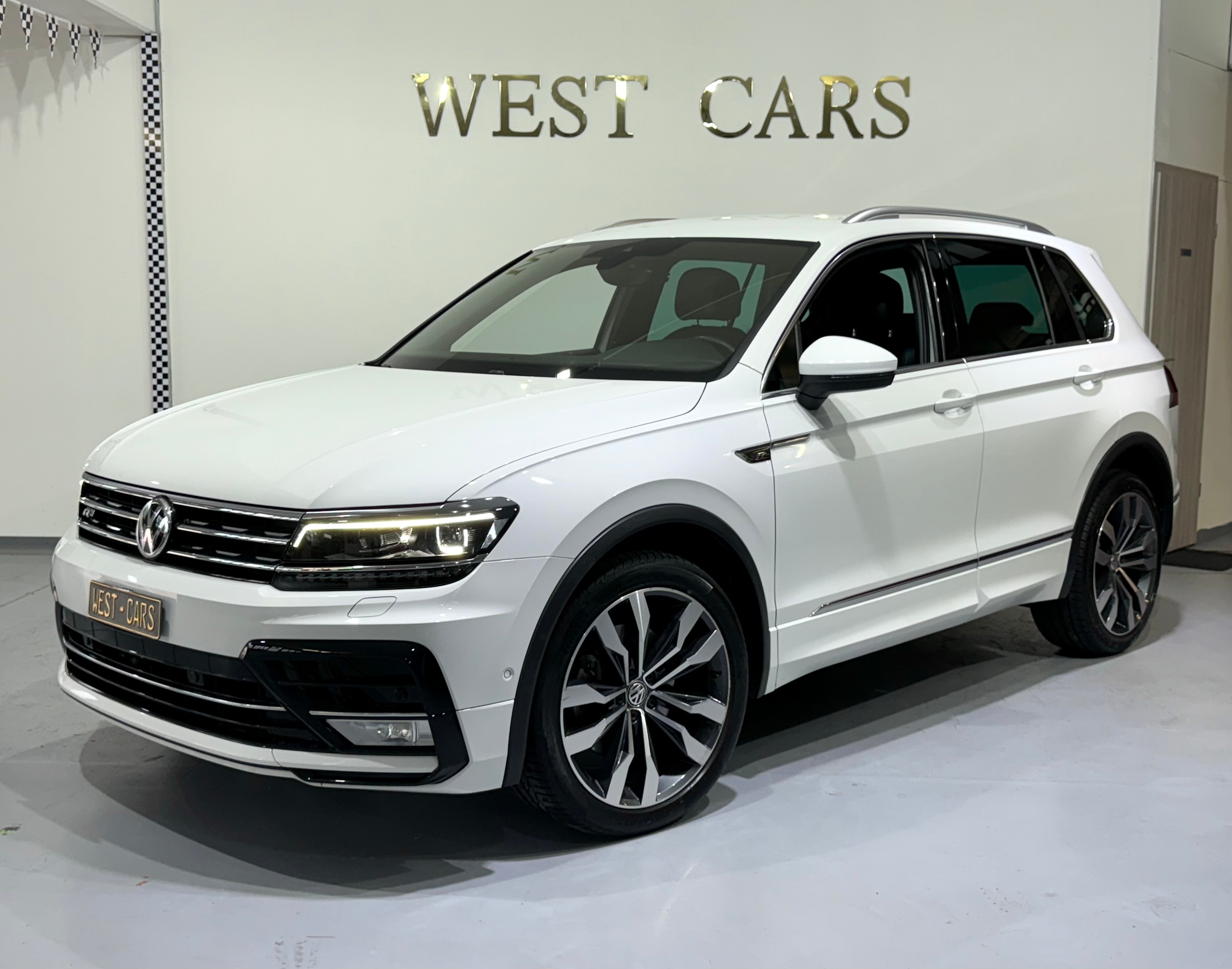 VW Tiguan 2.0 TSI R-Line 4Motion DSG