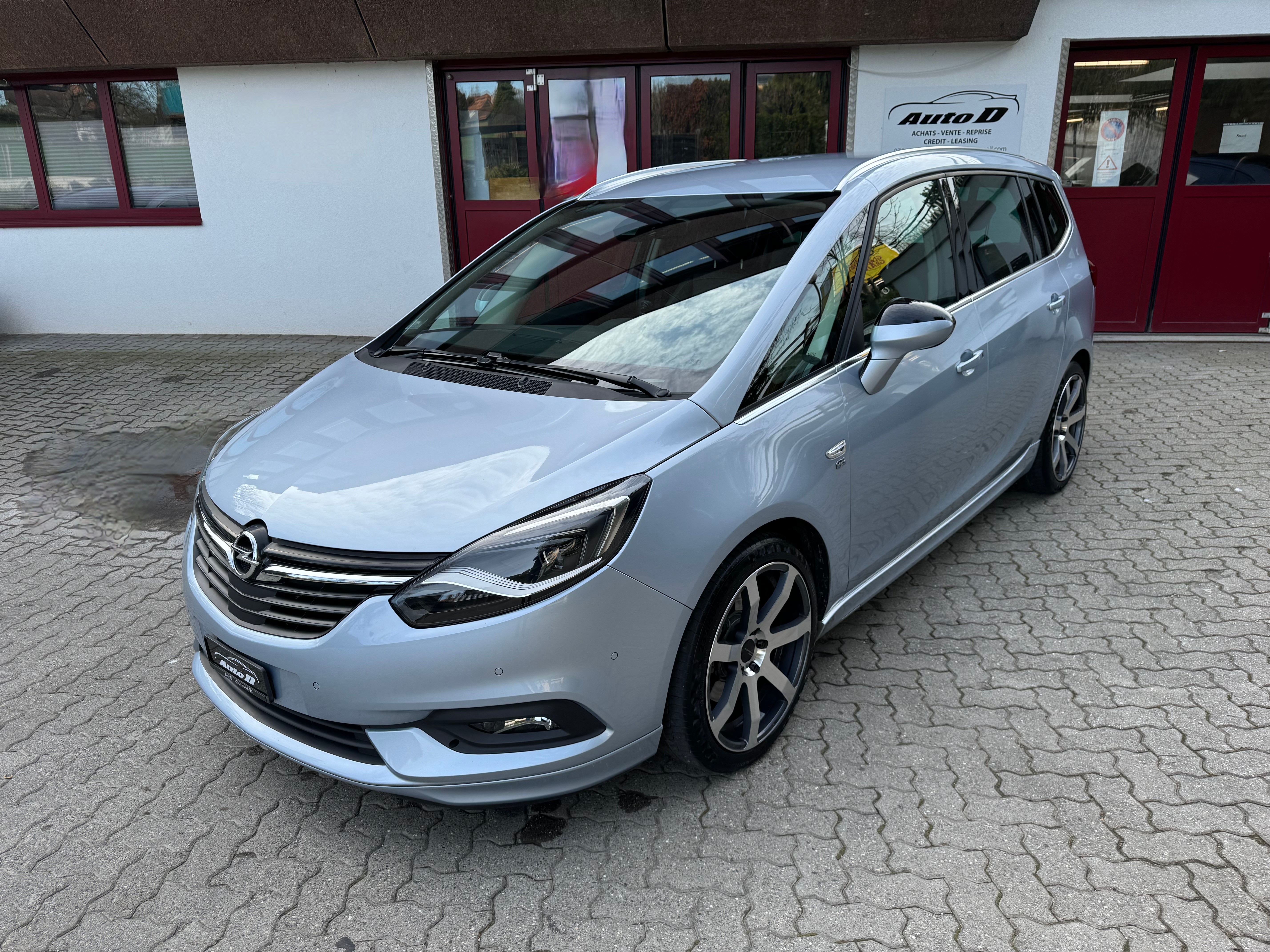 OPEL Zafira 1.6i 16V Turbo Excellence Automatic OPC Line