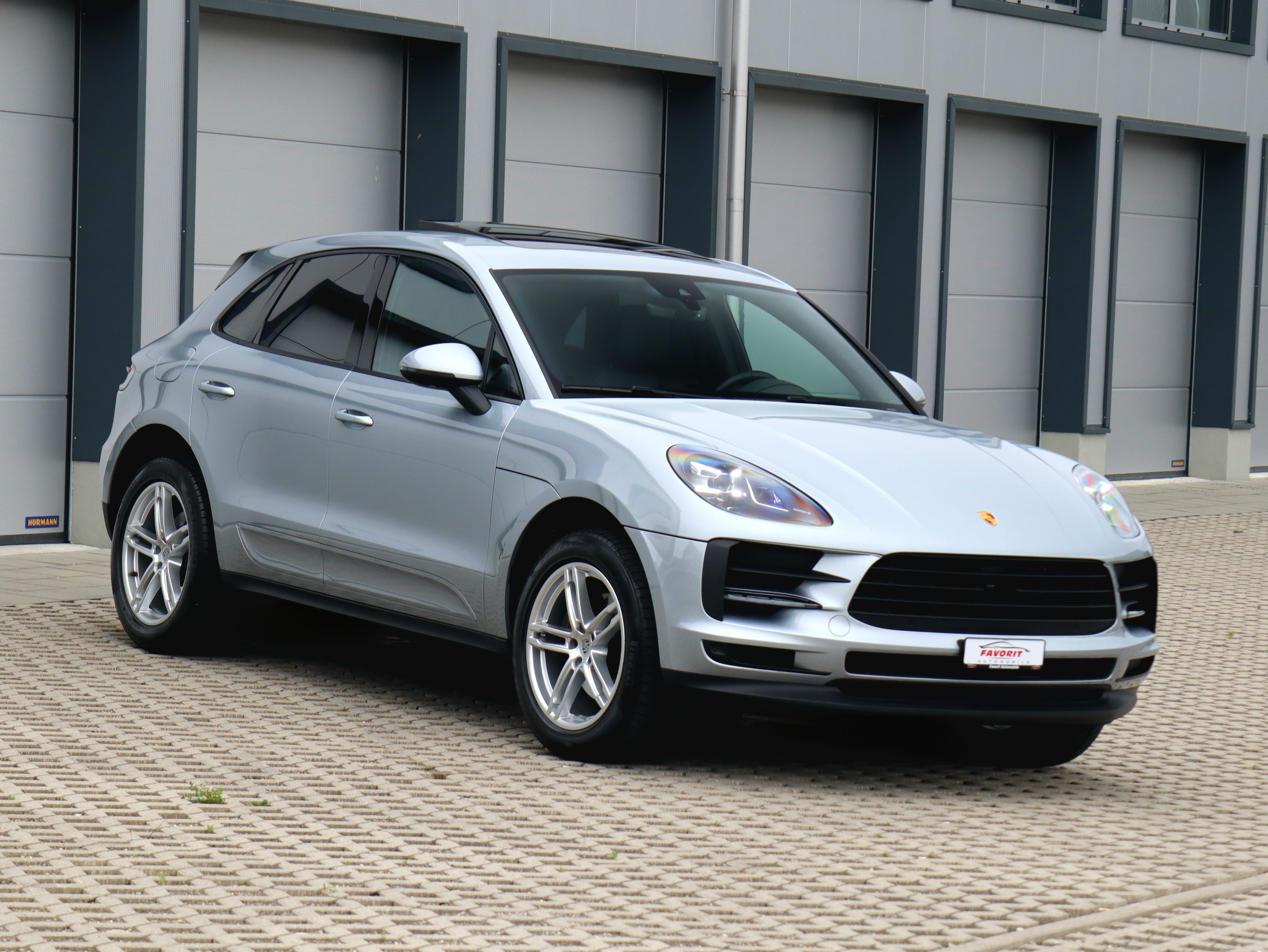 PORSCHE Macan PDK (CH)