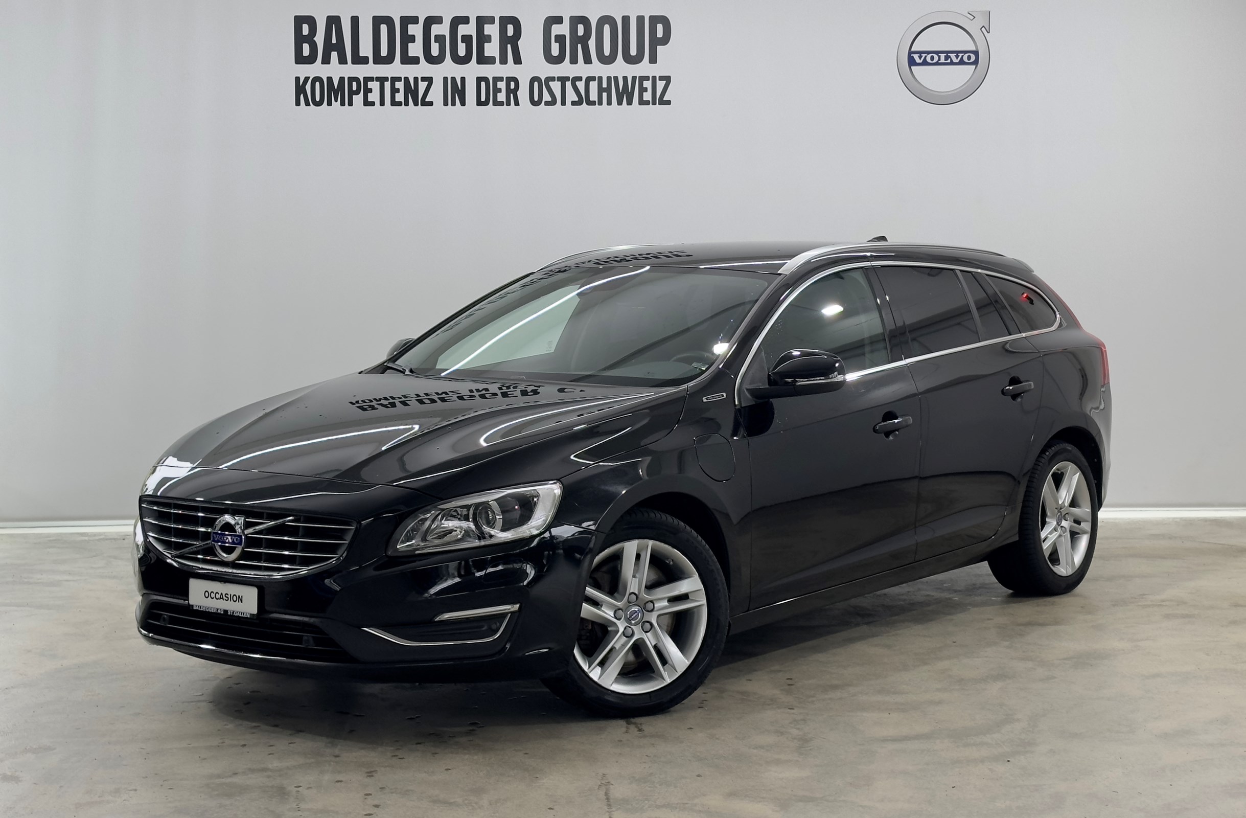 VOLVO V60 2.4 D6 TE Executive Pl.Hyb