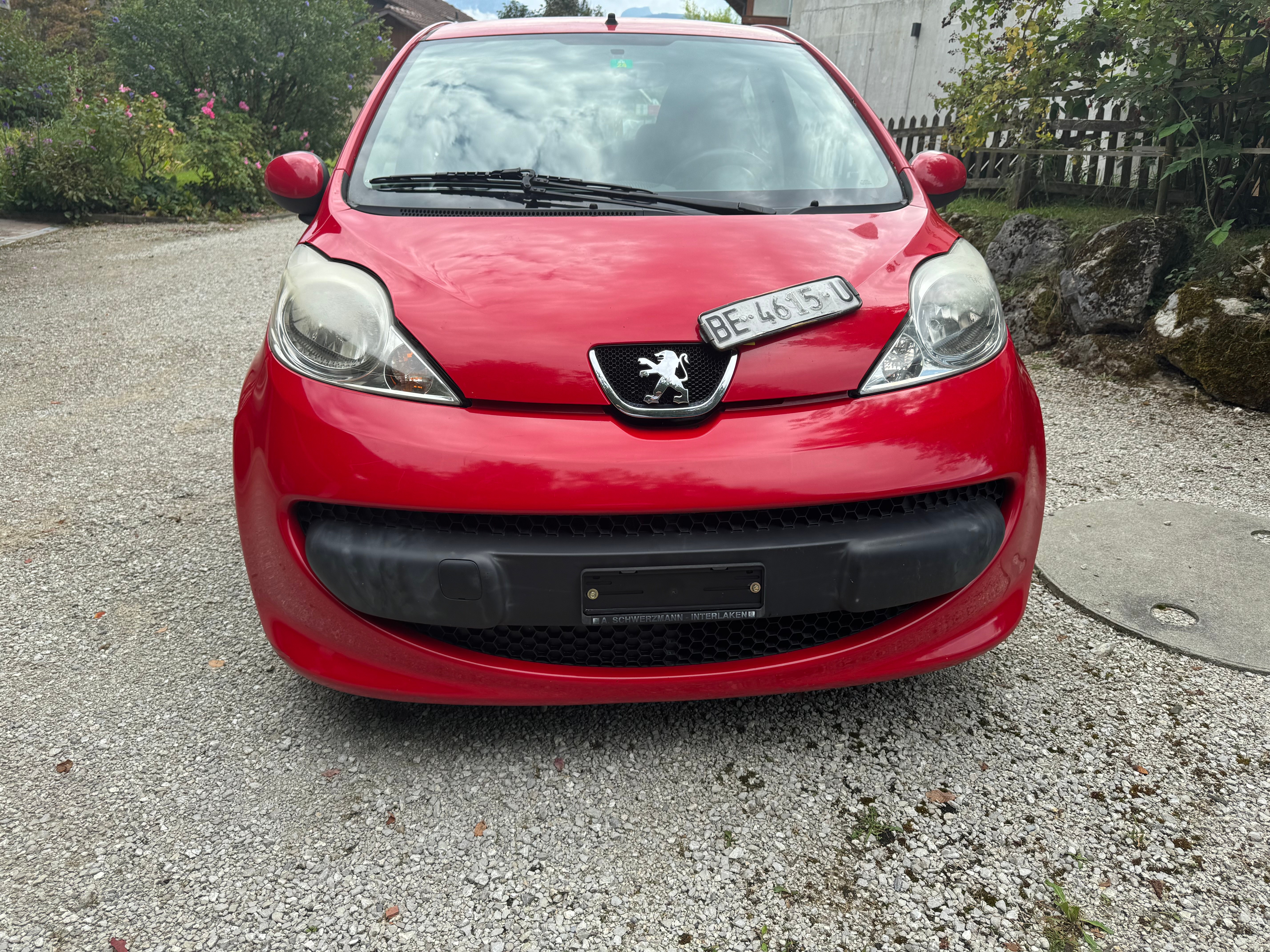 PEUGEOT 107 1.0 Trendy