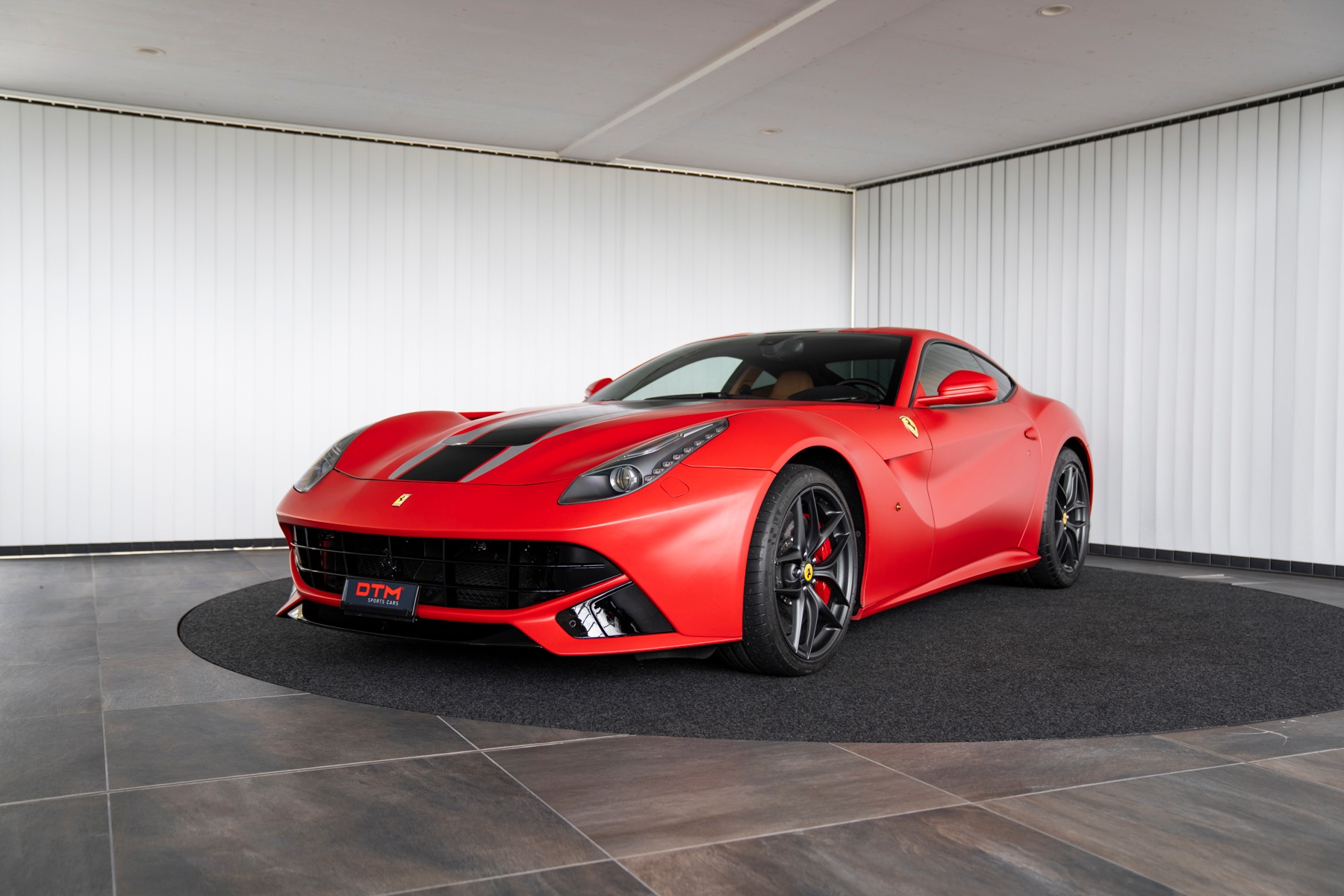 FERRARI F12 Berlinetta