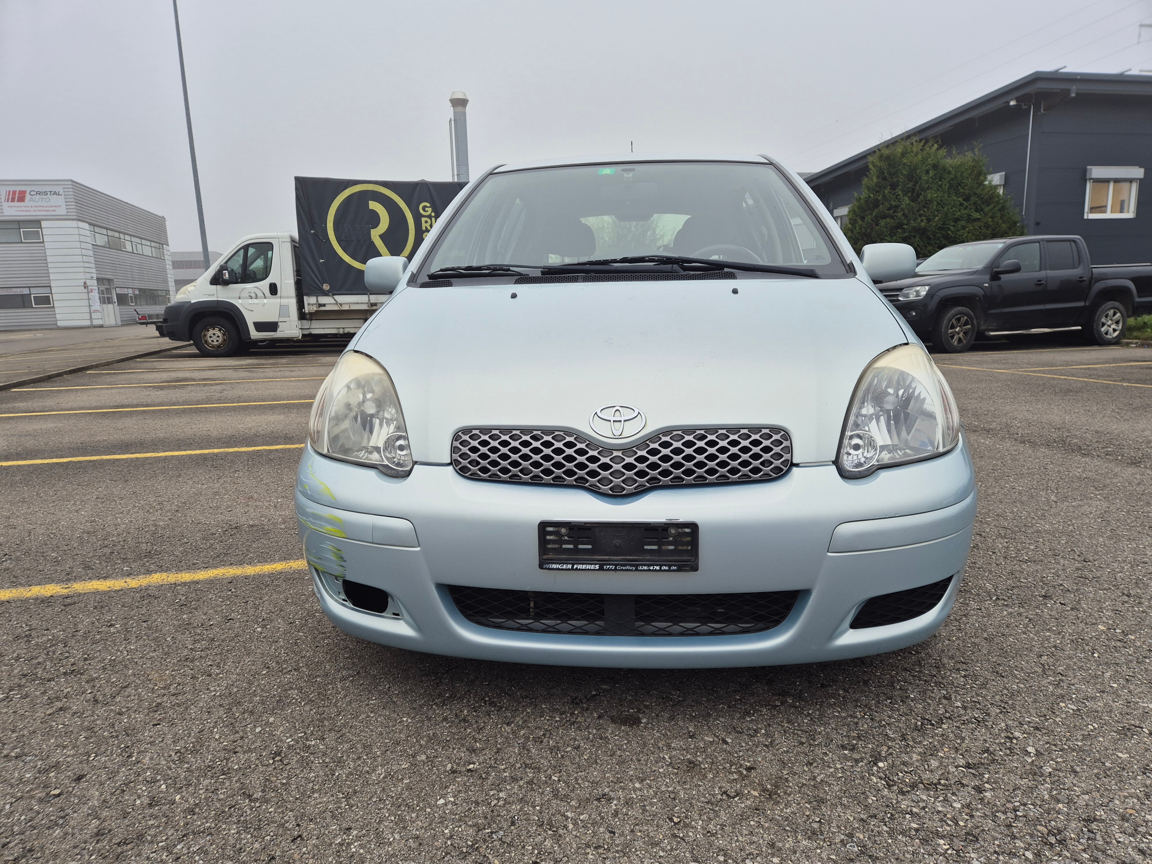 TOYOTA Yaris 1.3 Linea Sol