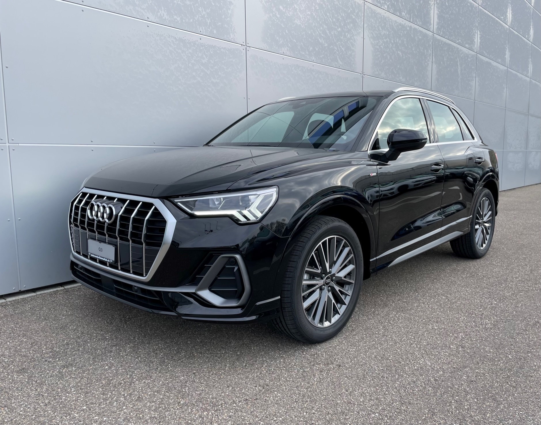 AUDI Q3 35 TFSI S line Attraction S-tronic