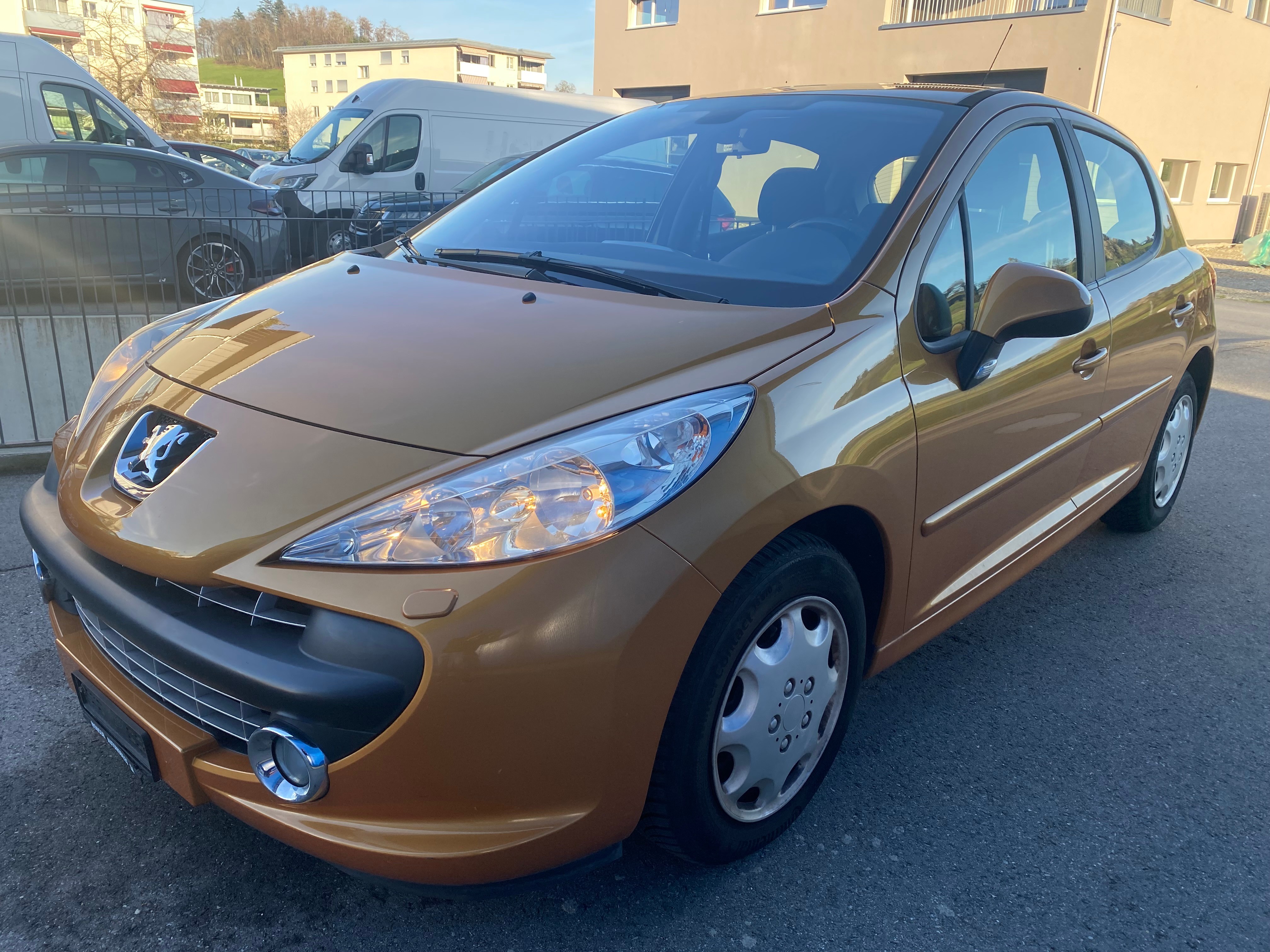 PEUGEOT 207 1.6 16V XT