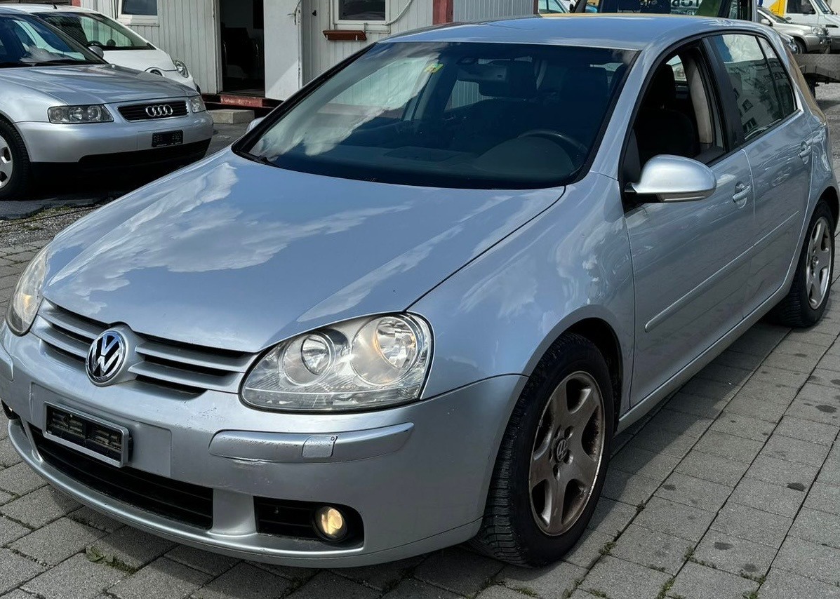 VW Golf 2.0 TDI Sportline 4Motion (4X4)