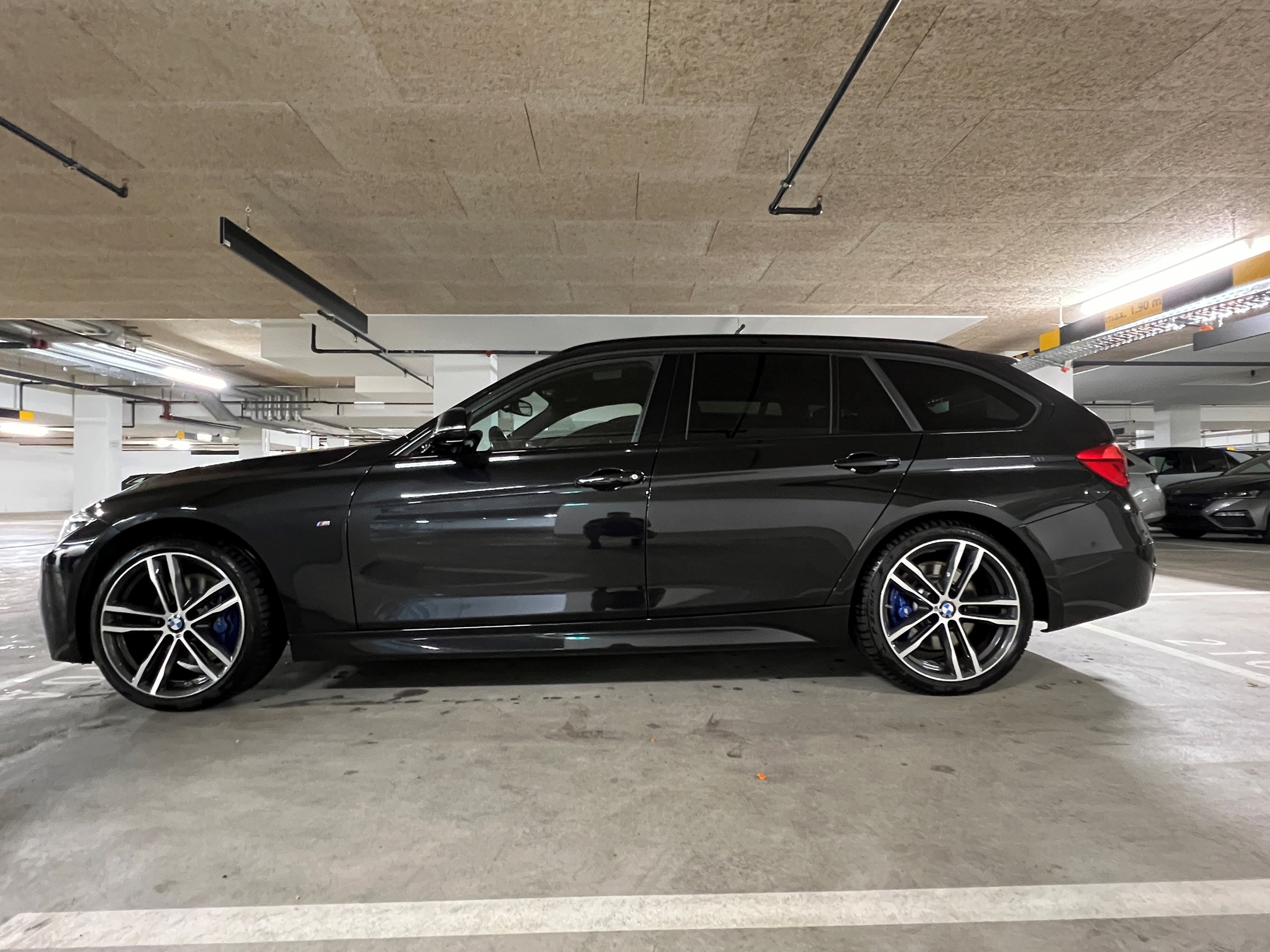 BMW 320d xDrive Touring M Sport Line Steptronic