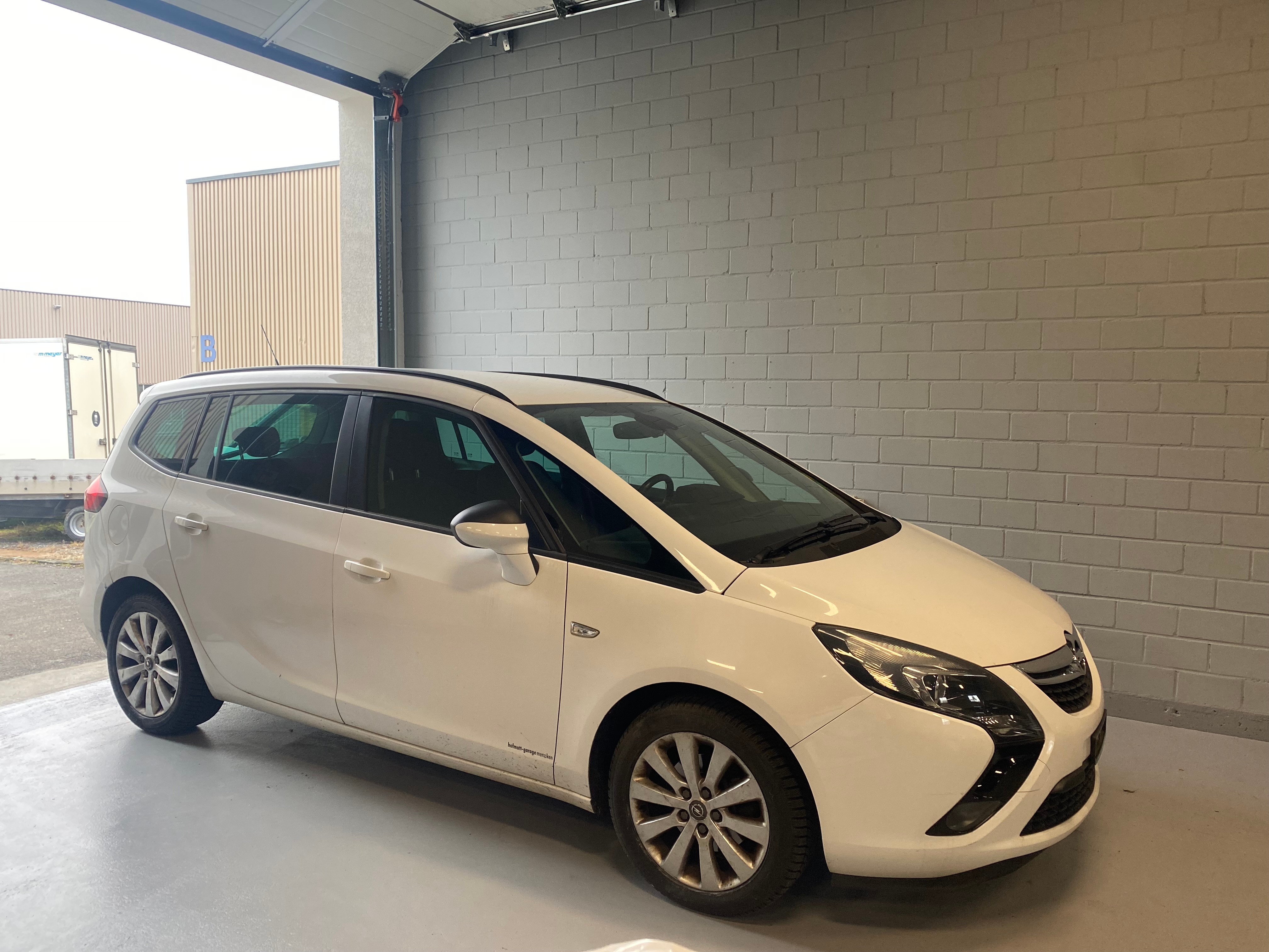 OPEL Zafira Tourer 1.4i 16V Turbo Cosmo Automatic