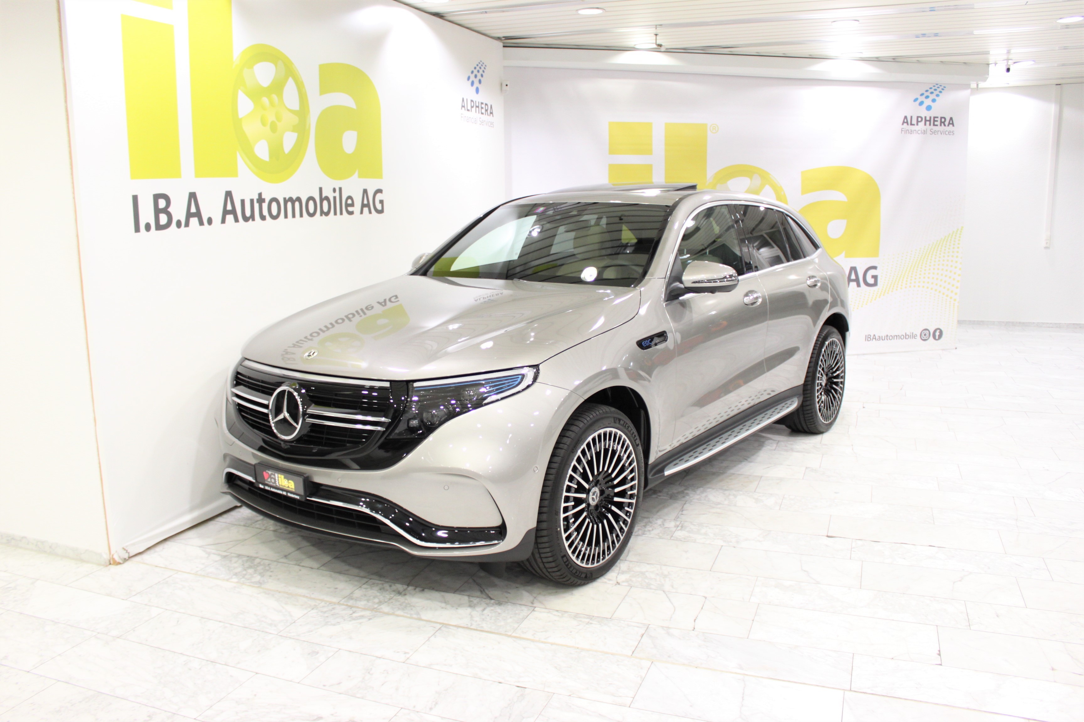 MERCEDES-BENZ EQC 400 AMG Line 4Matic 4x4 (CH)