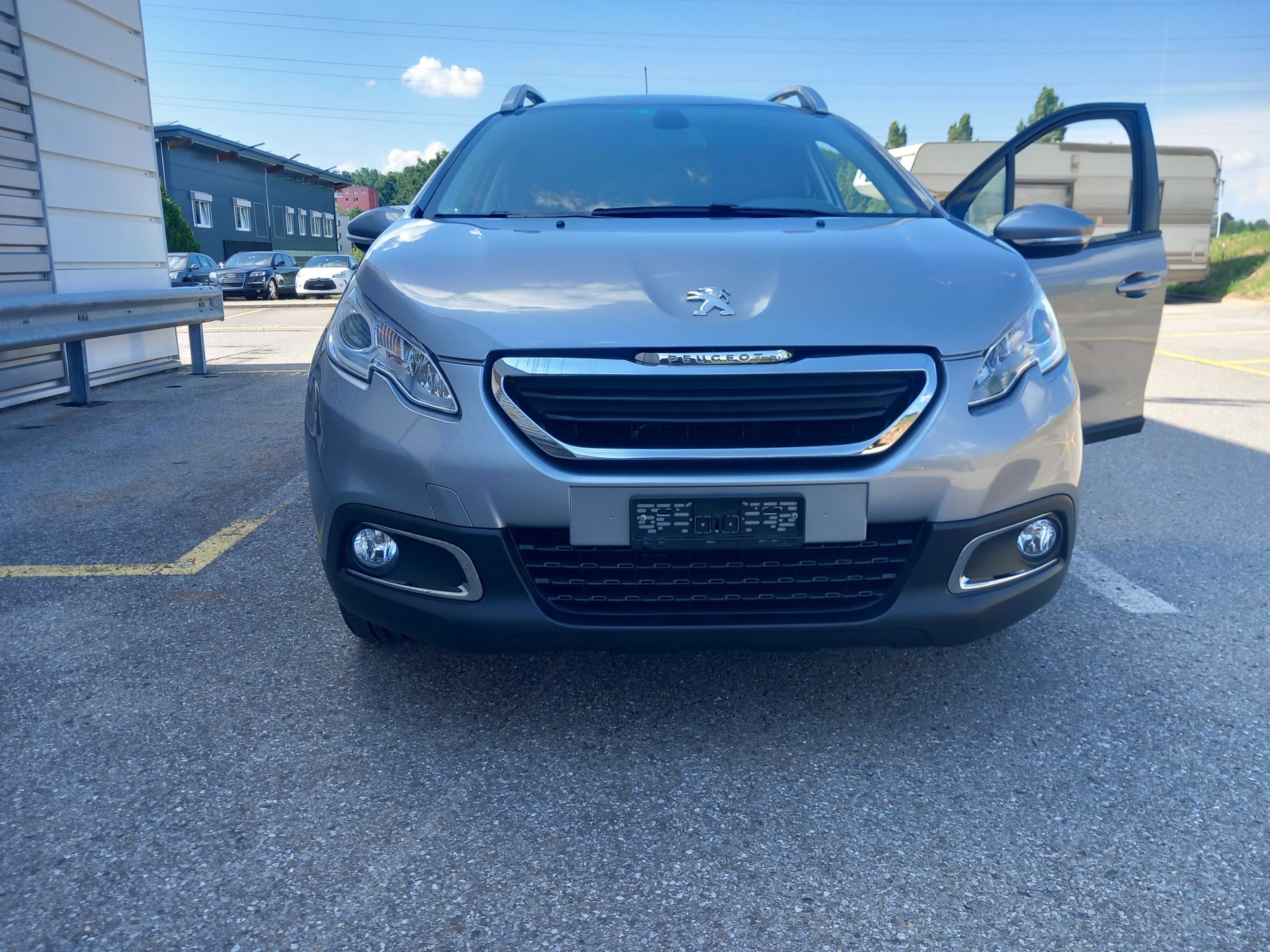 PEUGEOT 2008 1.2 VTI Allure