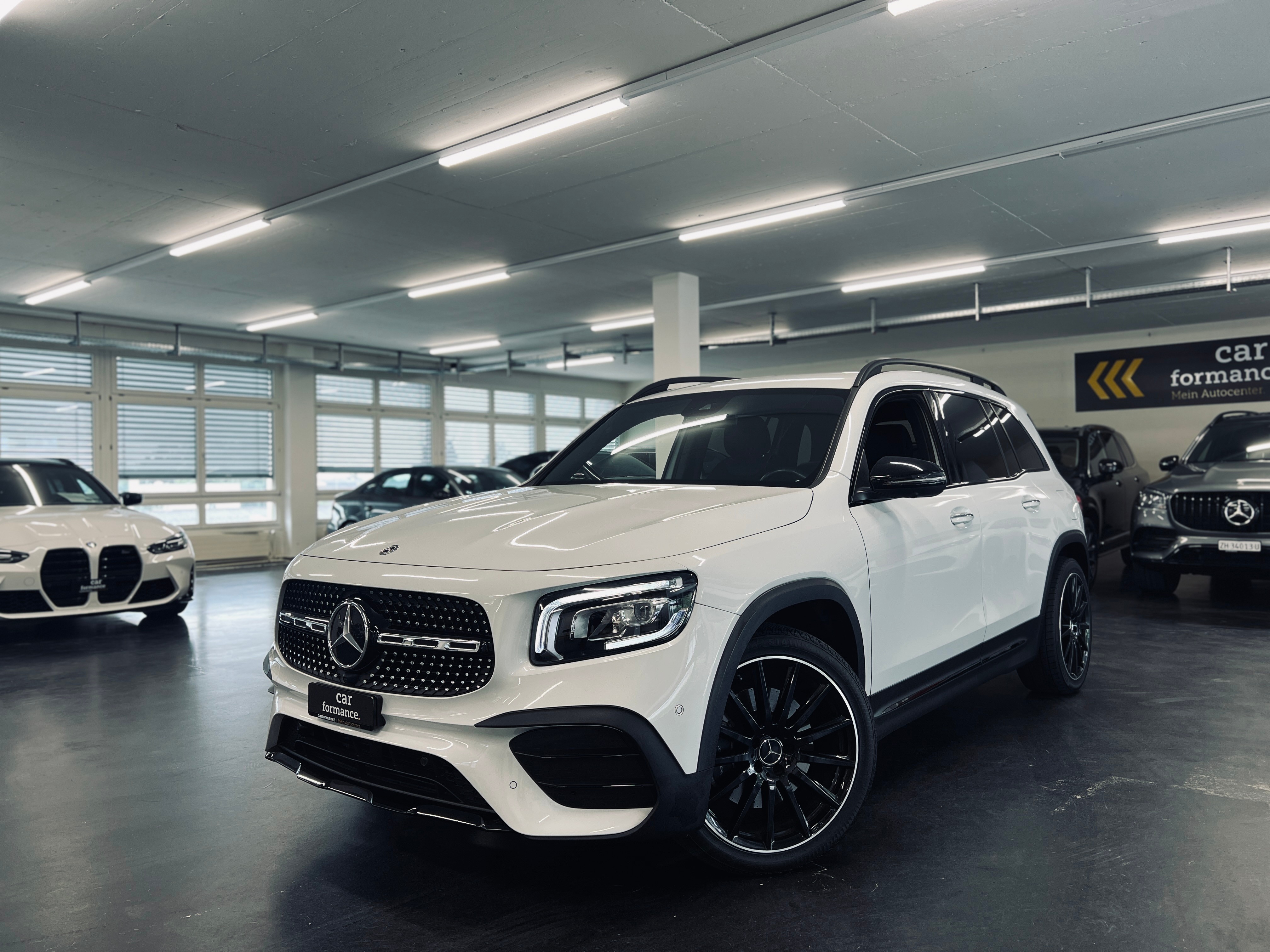 MERCEDES-BENZ GLB 220 d AMG Line 4matic