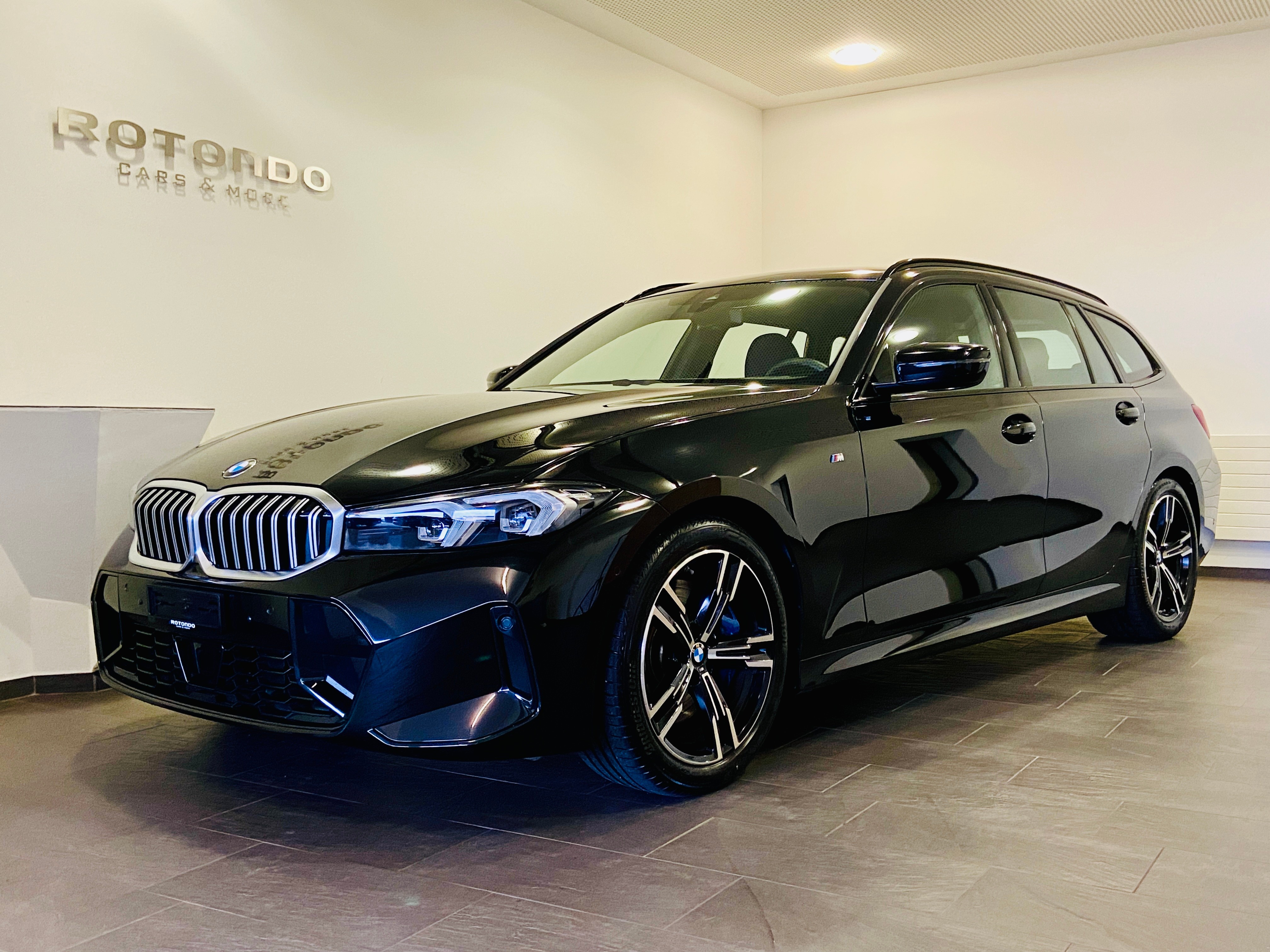 BMW 330i Touring Drive Steptronic M Sport - AHK