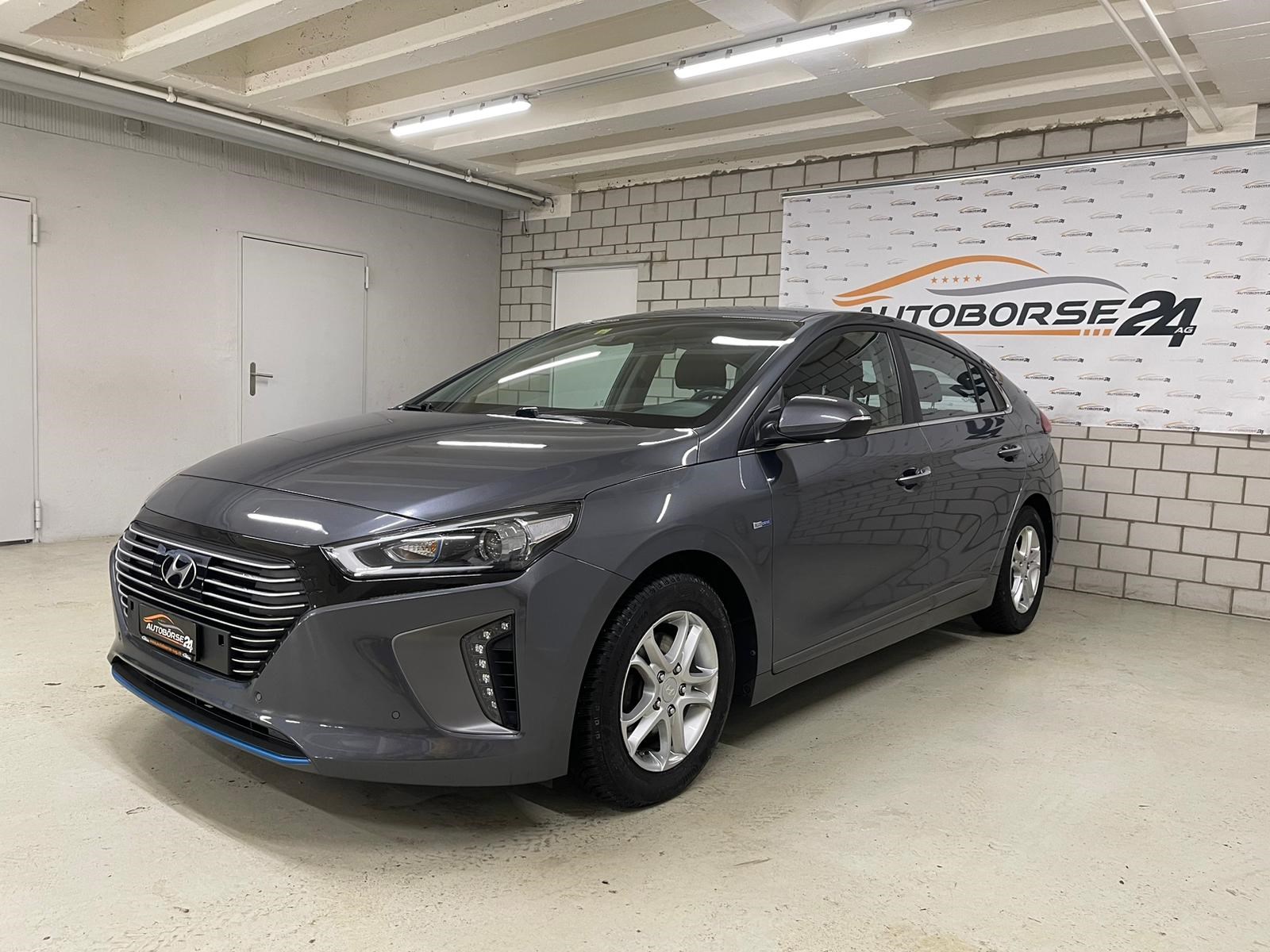 HYUNDAI Ioniq 1.6 GDi HEV Launch DCT