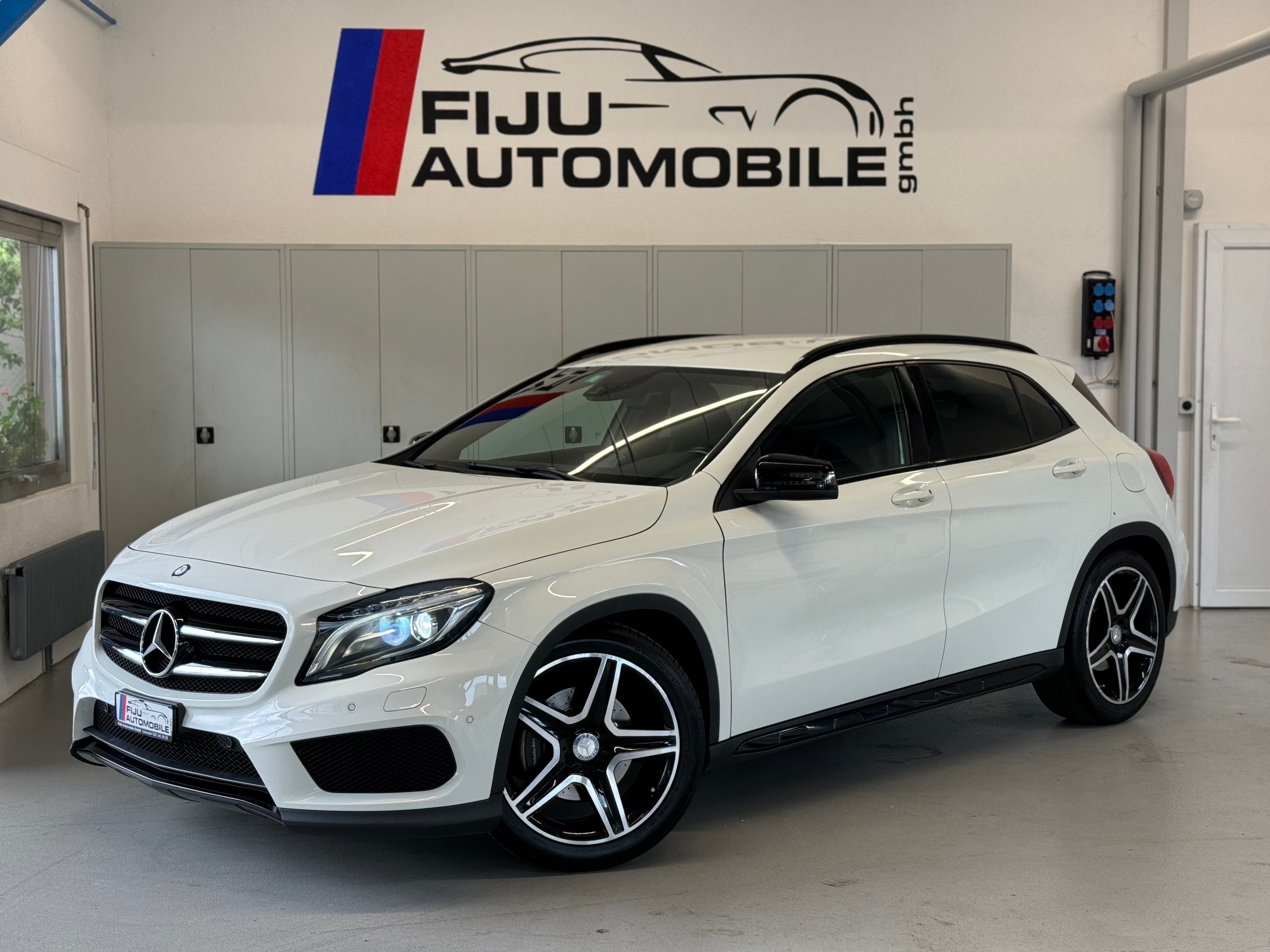 MERCEDES-BENZ GLA 250 AMG Line 4Matic 7G-DCT