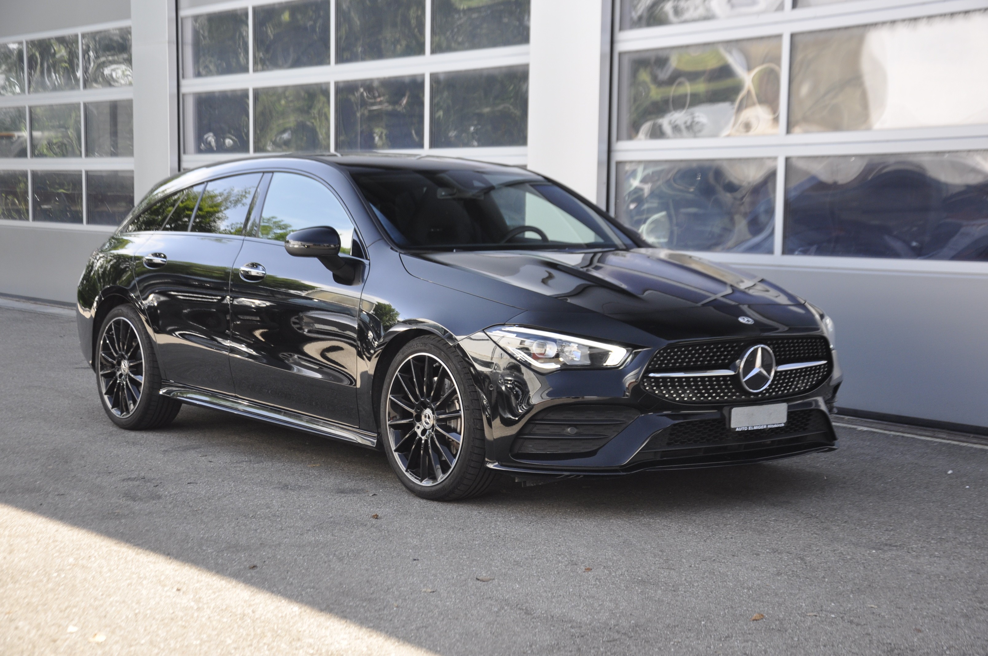 MERCEDES-BENZ CLA Shooting Brake 200 AMG Line 7G-DCT