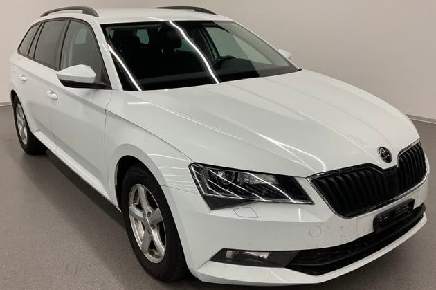 SKODA Superb Combi 2.0 TDi Active **1. Hand**Touchscreen**Distanzregel**