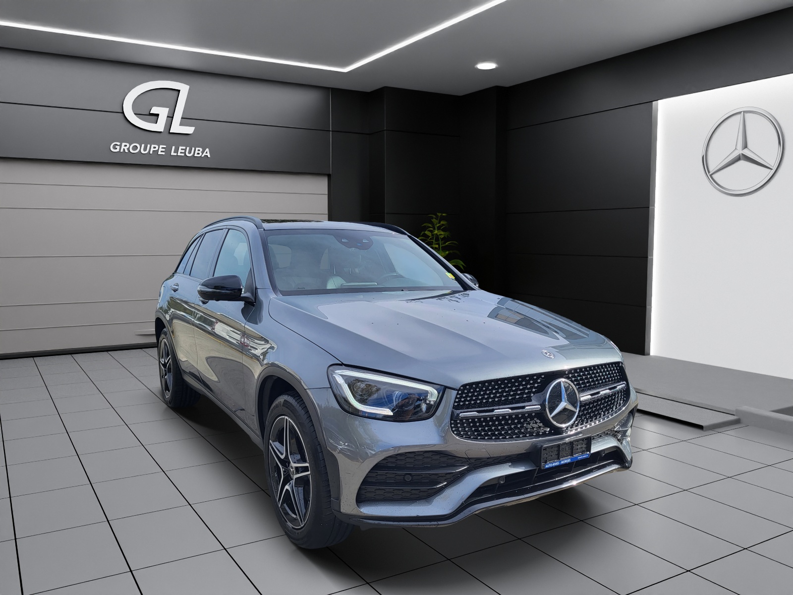 MERCEDES-BENZ GLC 300 e AMG Line 4Matic