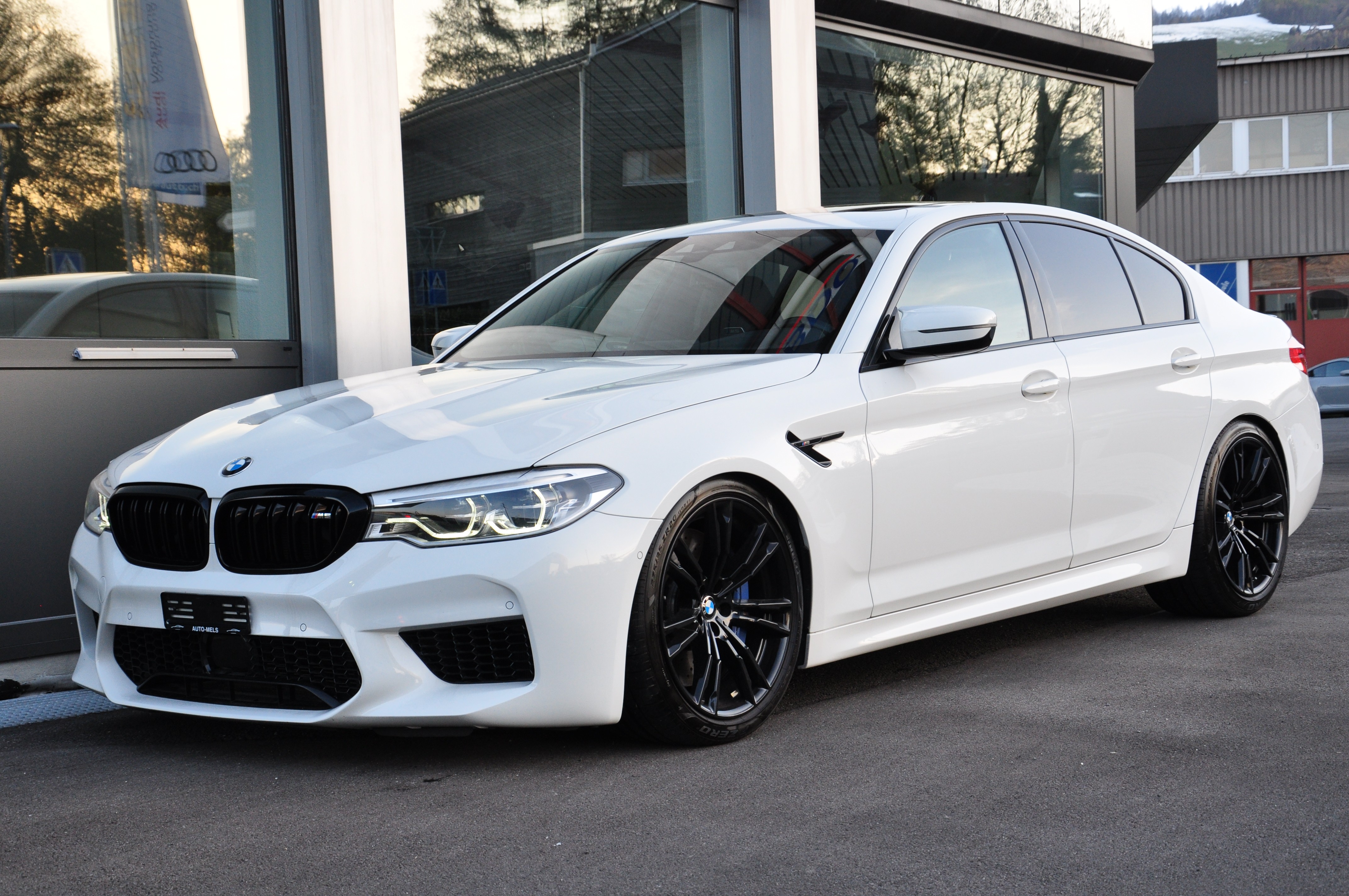 BMW M5 xDrive Drivelogic