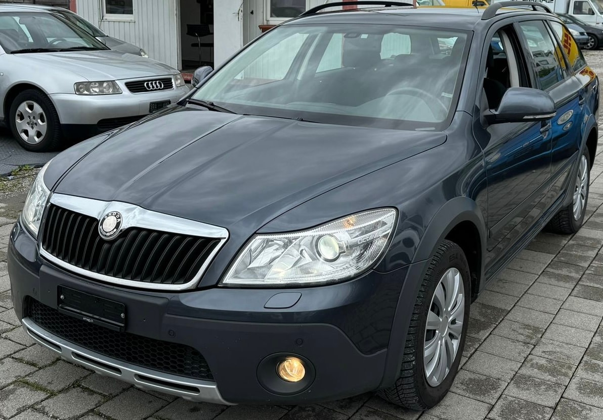 SKODA Octavia Combi 2.0 TDI Scout 4x4