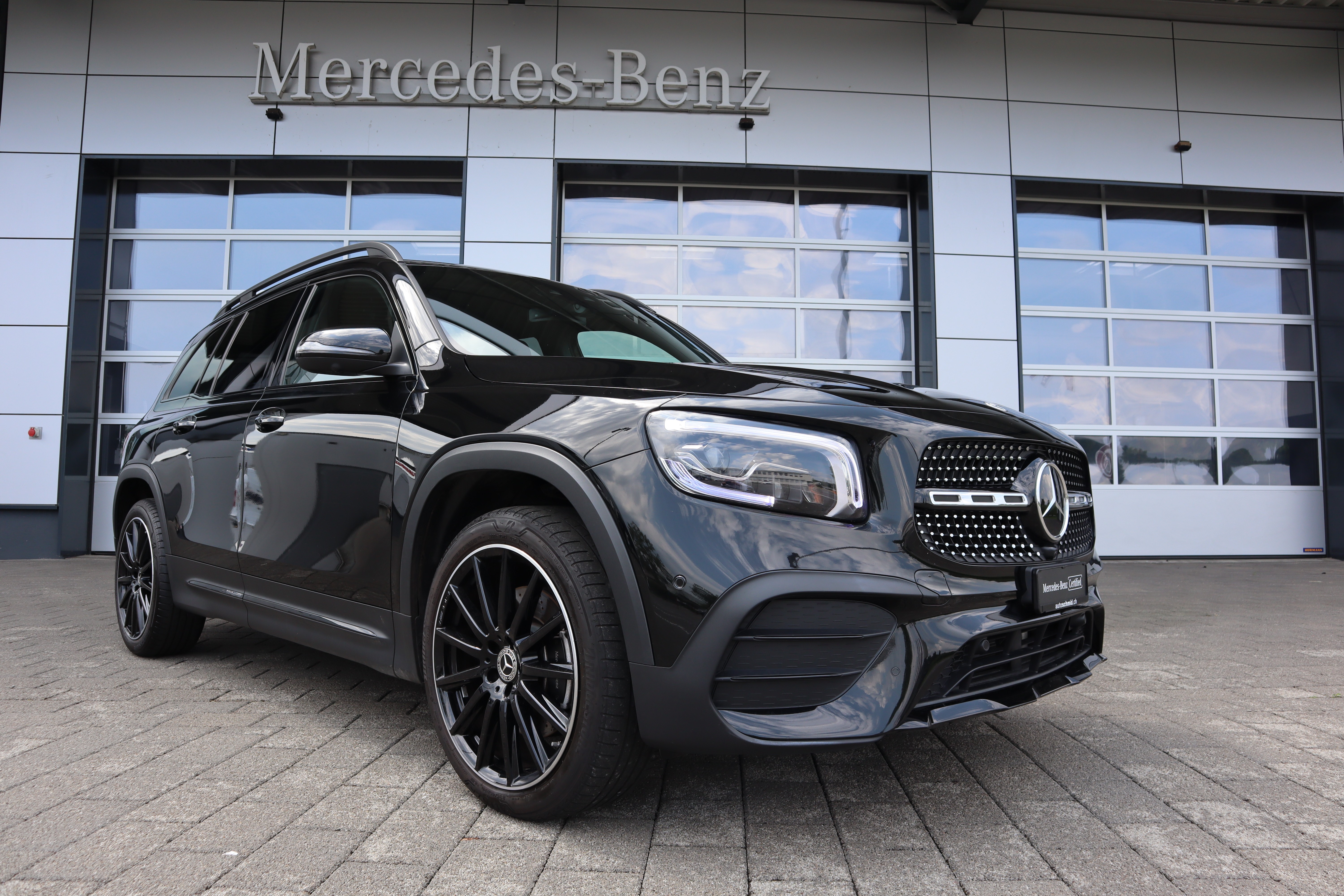 MERCEDES-BENZ GLB 220 d 4Matic AMG Line 8G-Tronic