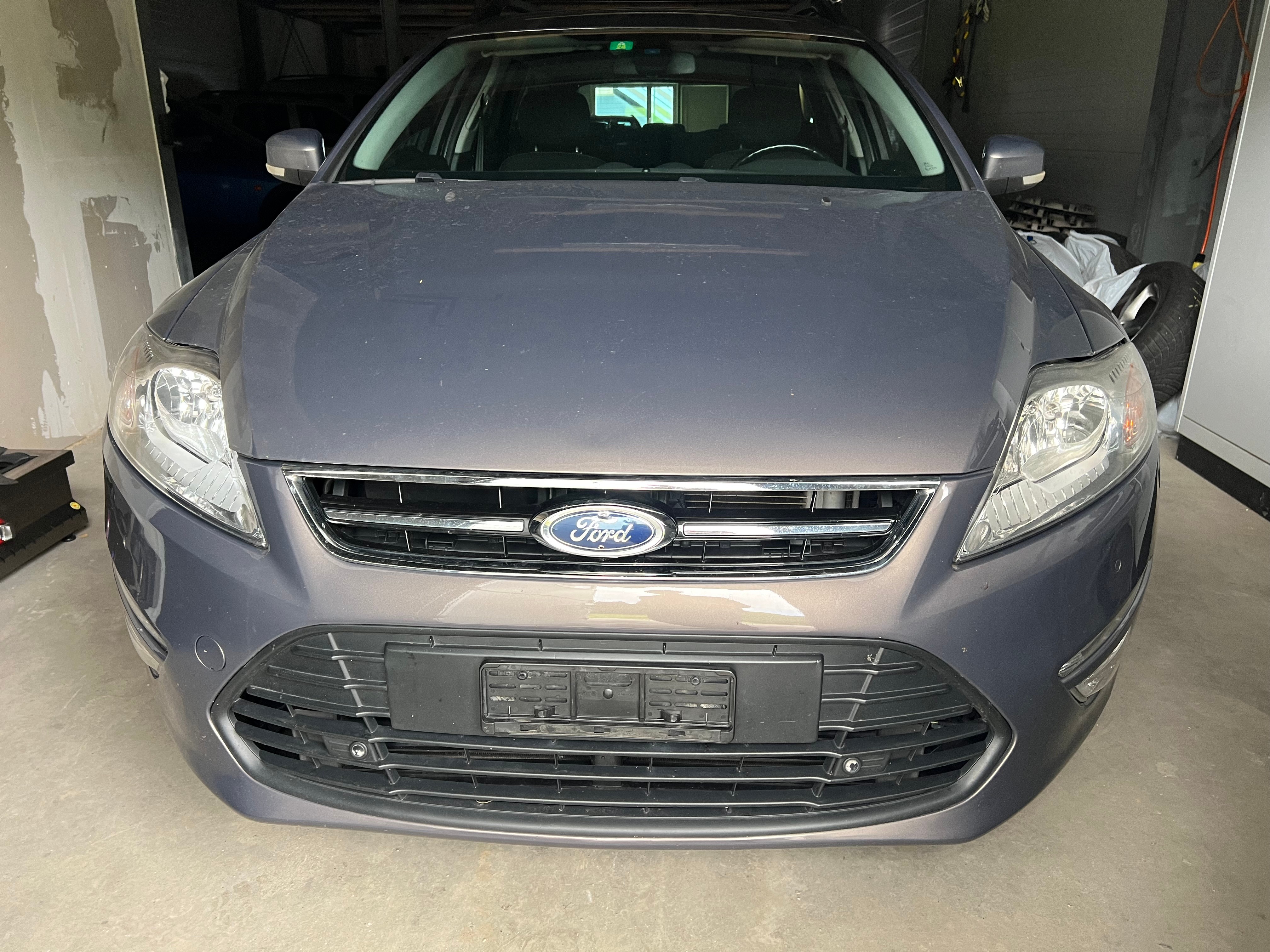 FORD Mondeo 2.0 EcoBoost SCTi Titanium PowerShift