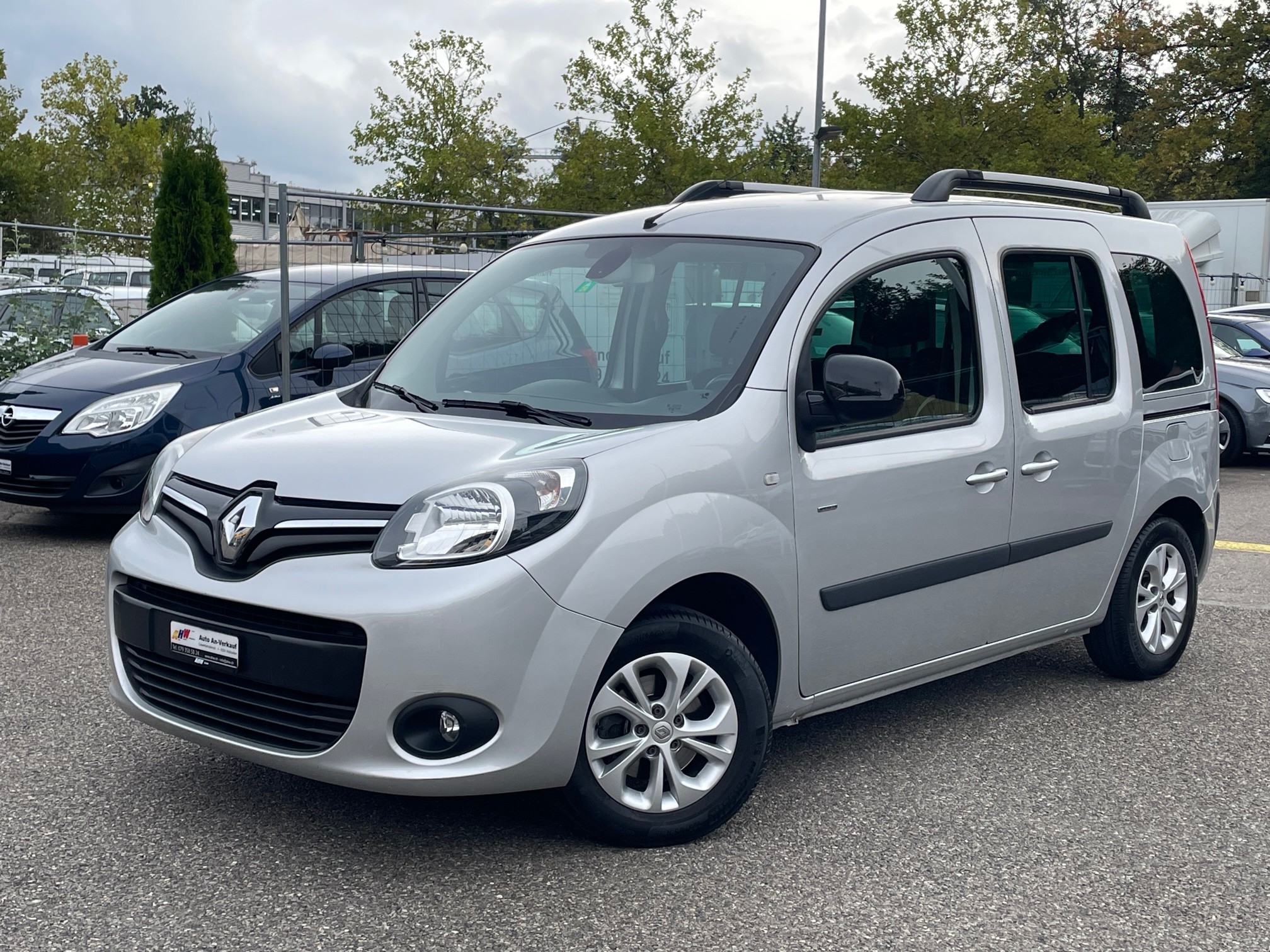 RENAULT Kangoo 1.2 16V Turbo Limited / AHK 1350kg / Frisch ab MFK / Garantie