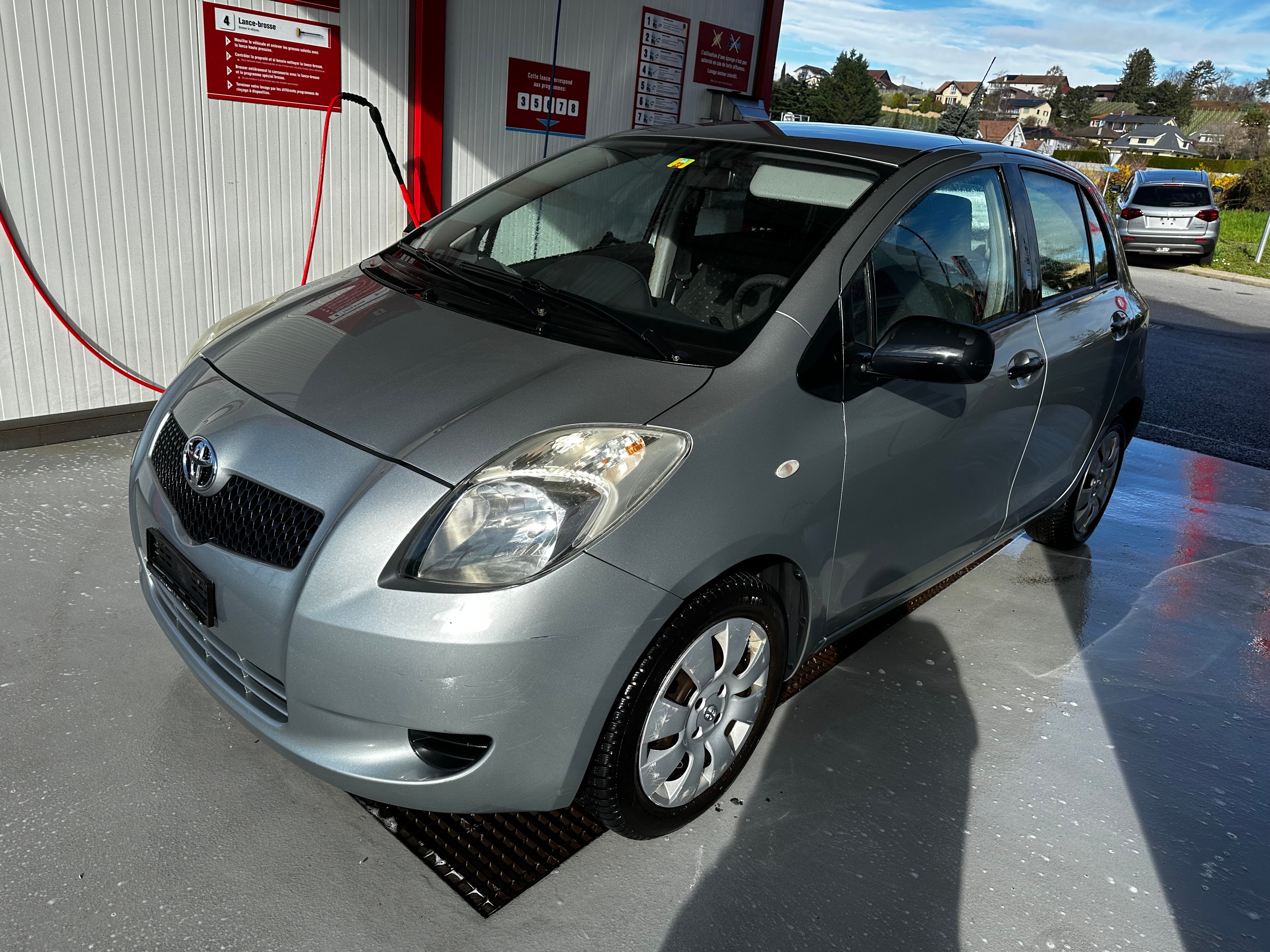 TOYOTA Yaris 1.3 Linea Luna