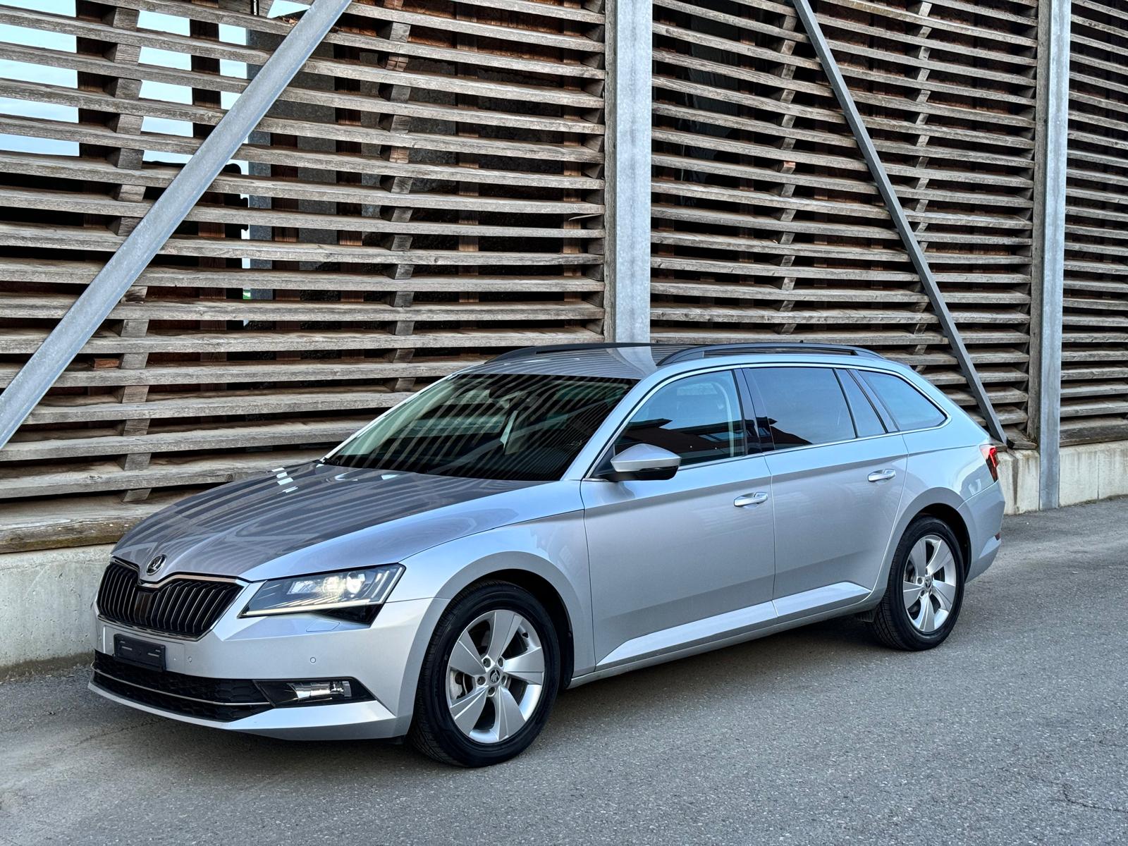 SKODA Superb Combi 2.0 TDi Ambition 4x4 DSG