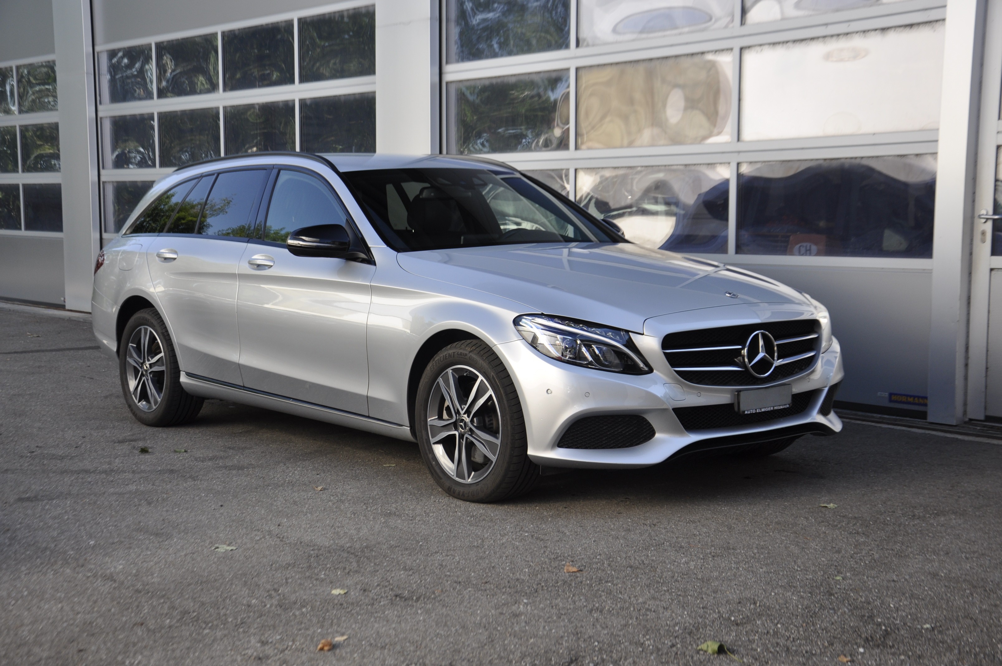 MERCEDES-BENZ C 250 d Swiss Star Avantgarde 4Matic 9G-Tronic