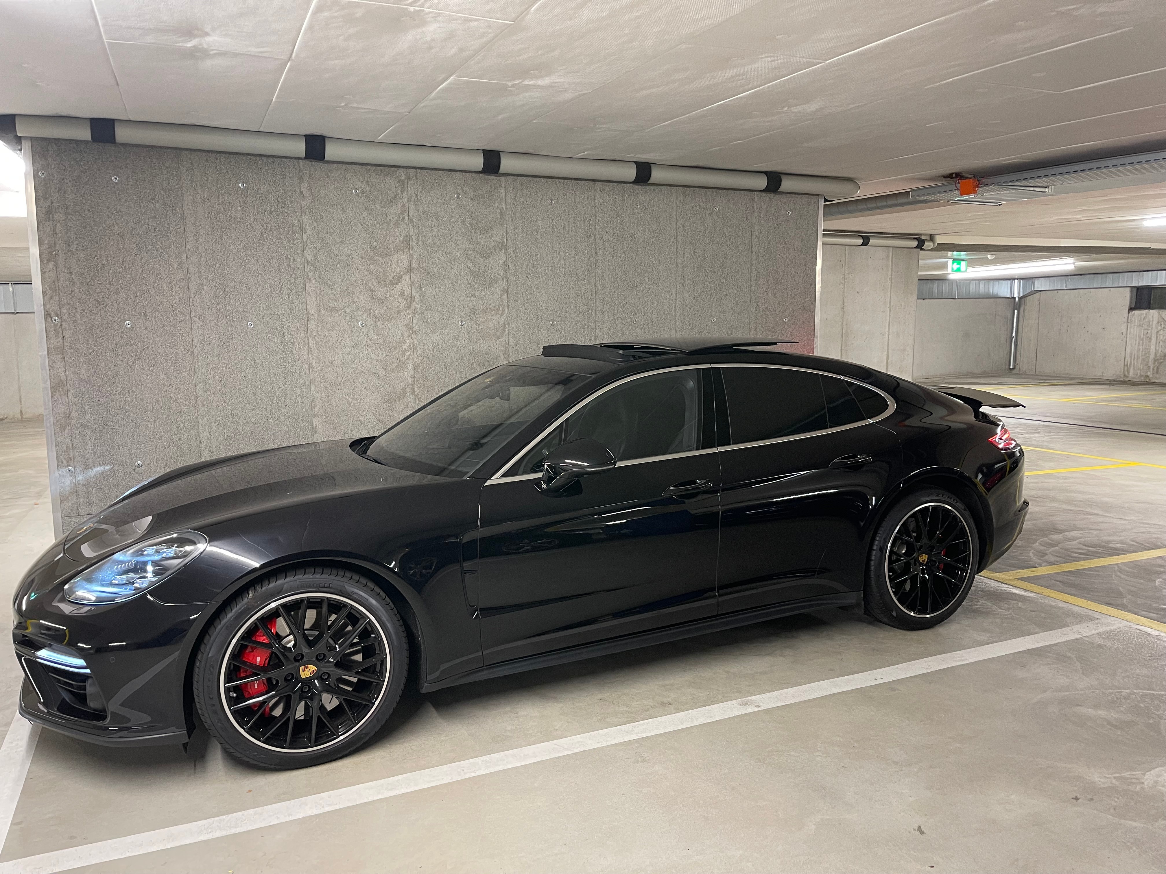 PORSCHE Panamera Turbo PDK