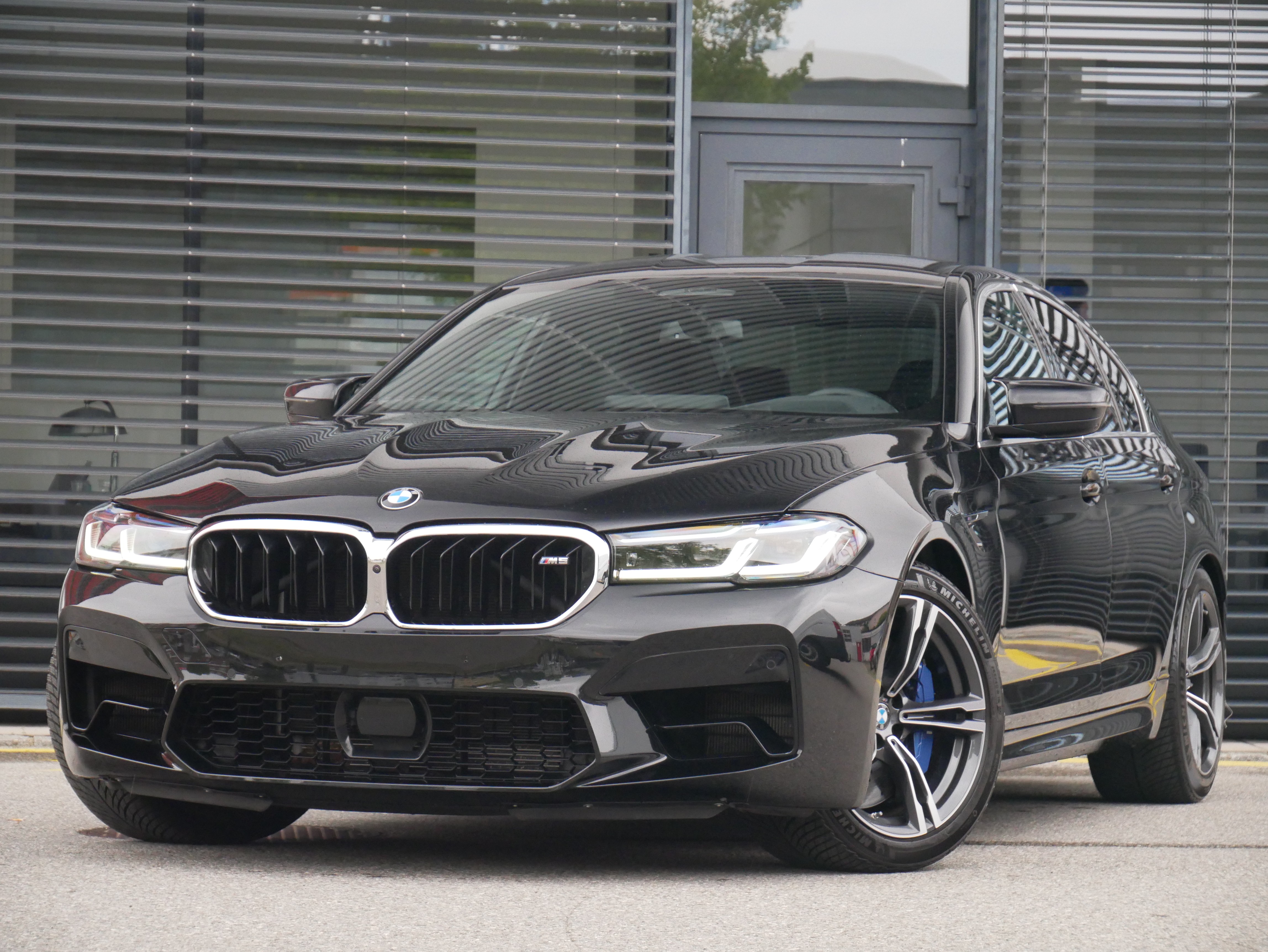 BMW M5 xDrive Drivelogic