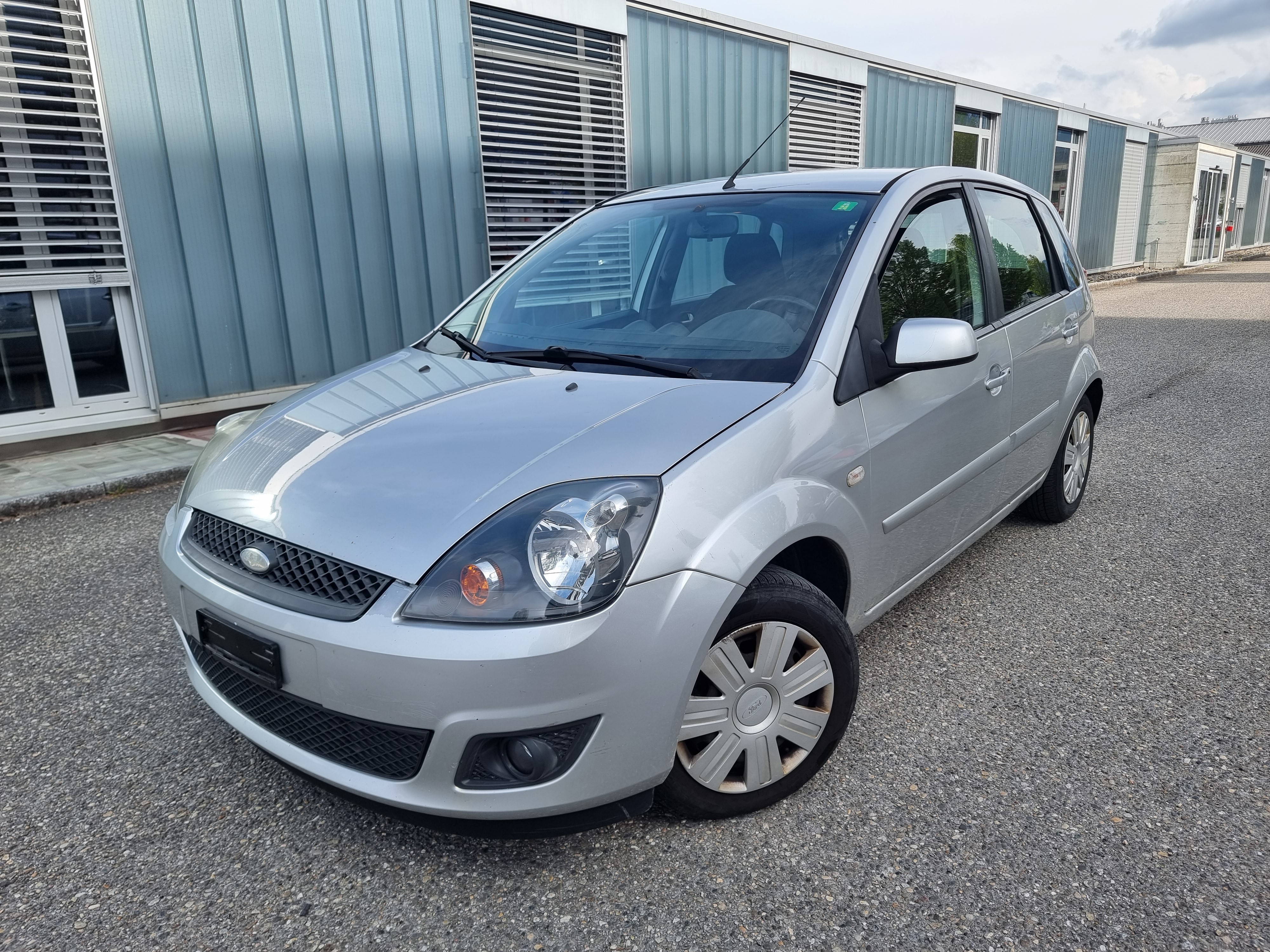 FORD Fiesta 1.6 16V Trend