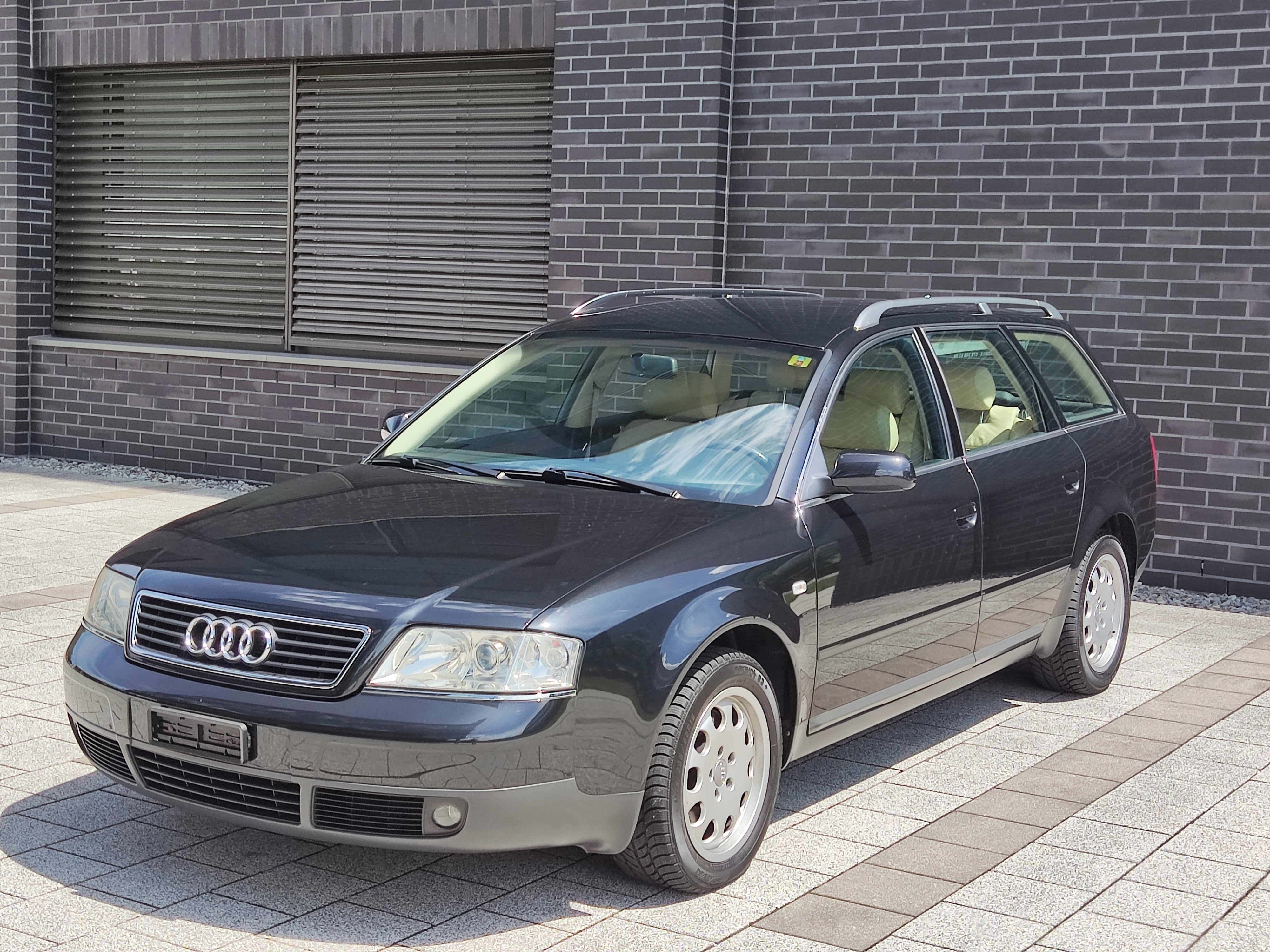 AUDI A6 Avant 2.8 Ambition