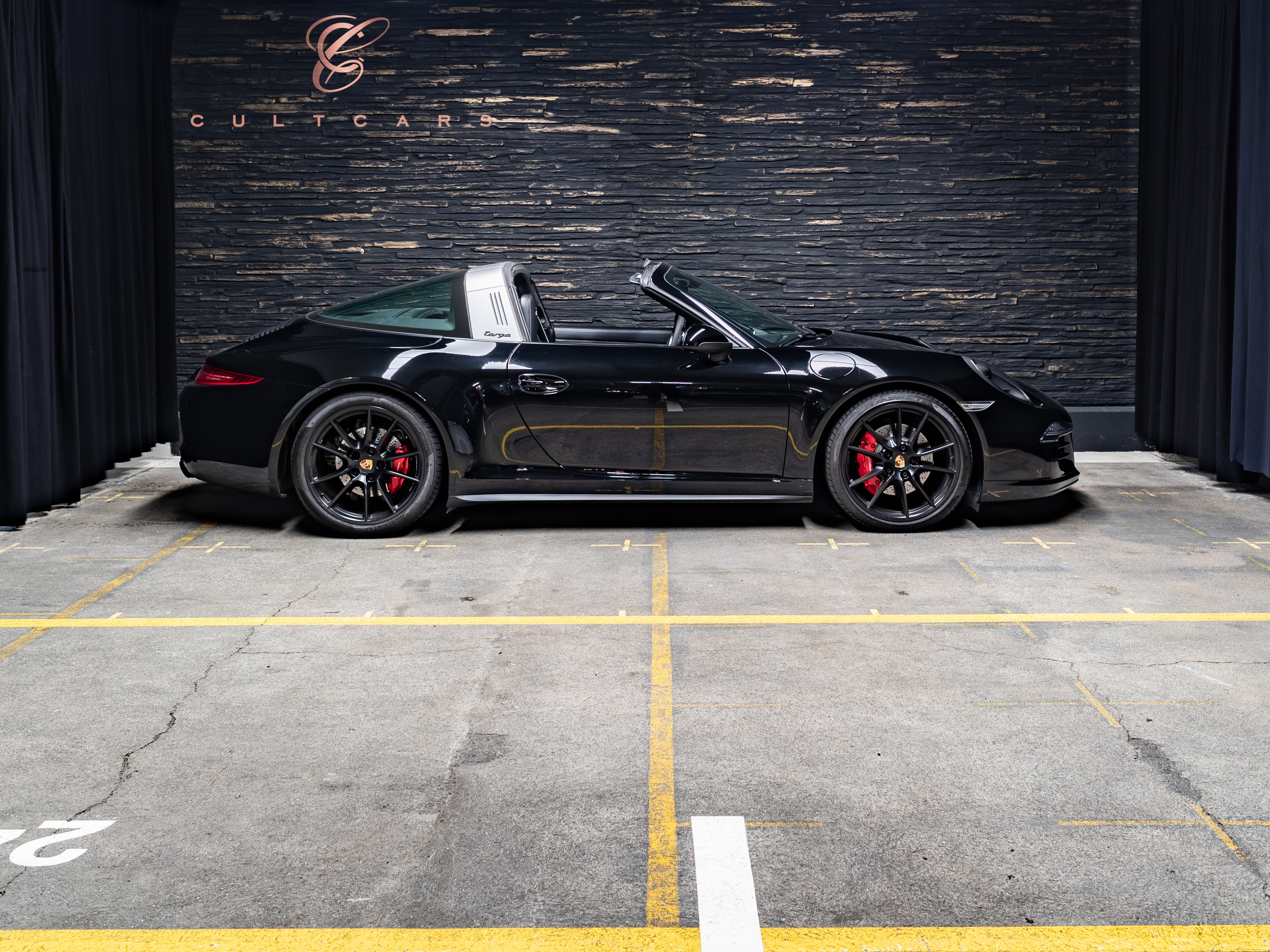 PORSCHE 911 Targa 4 GTS PDK