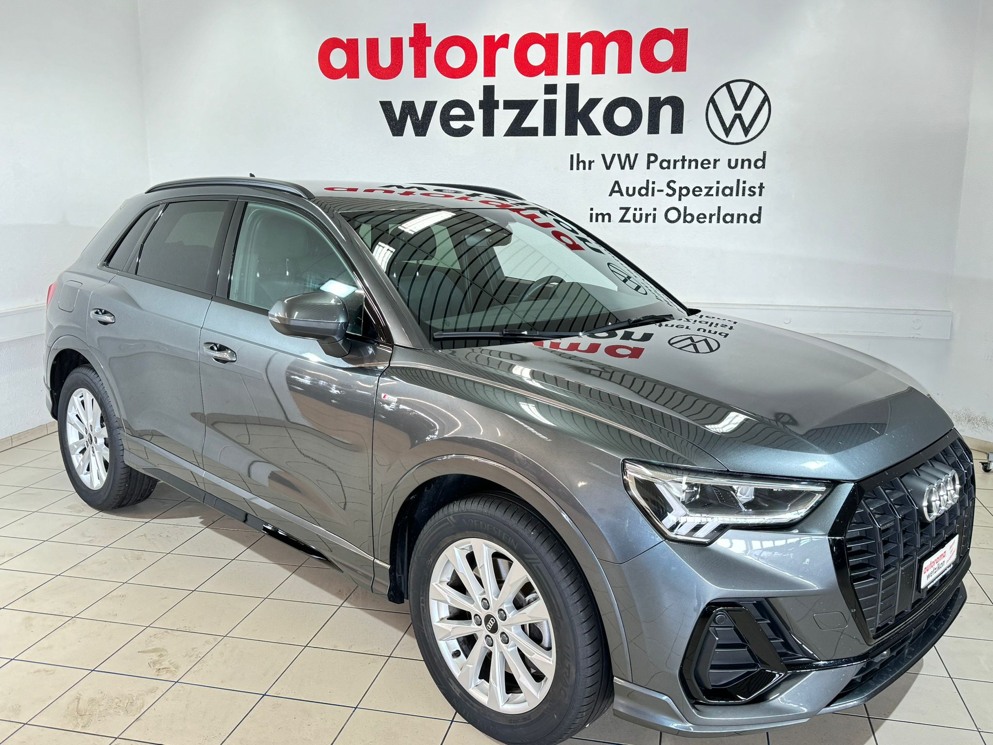 AUDI Q3 40 TFSI S line quattro S-tronic