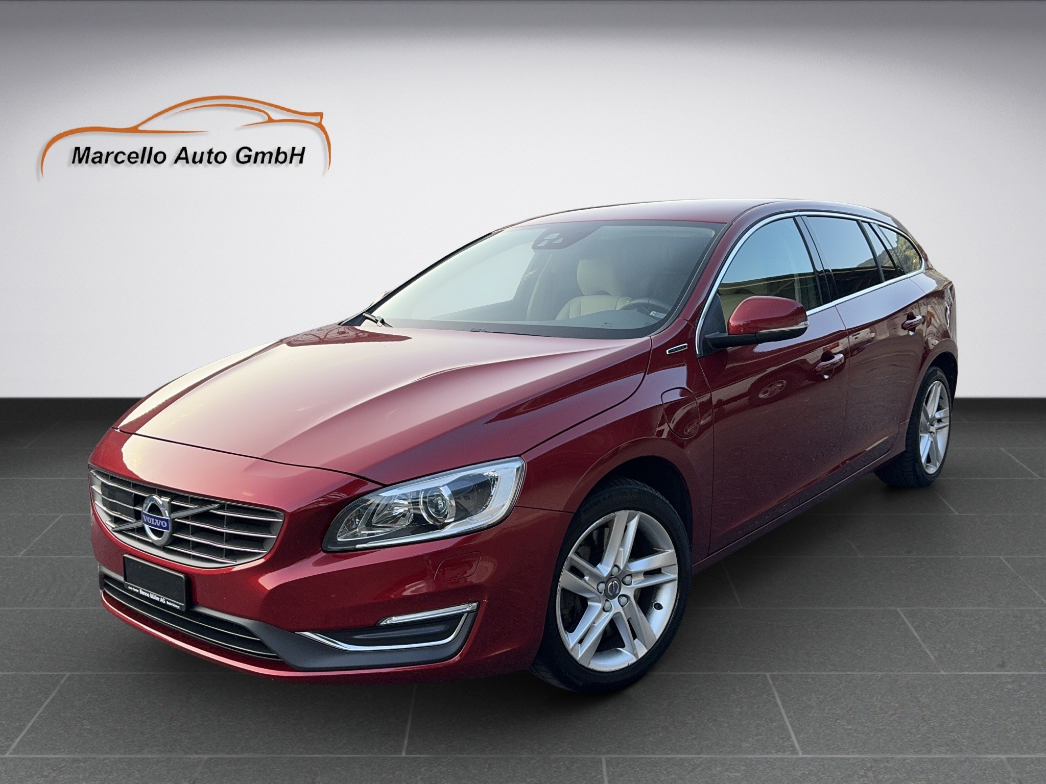 VOLVO V60 D6 AWD Plug-in Hybrid Summum Geartronic