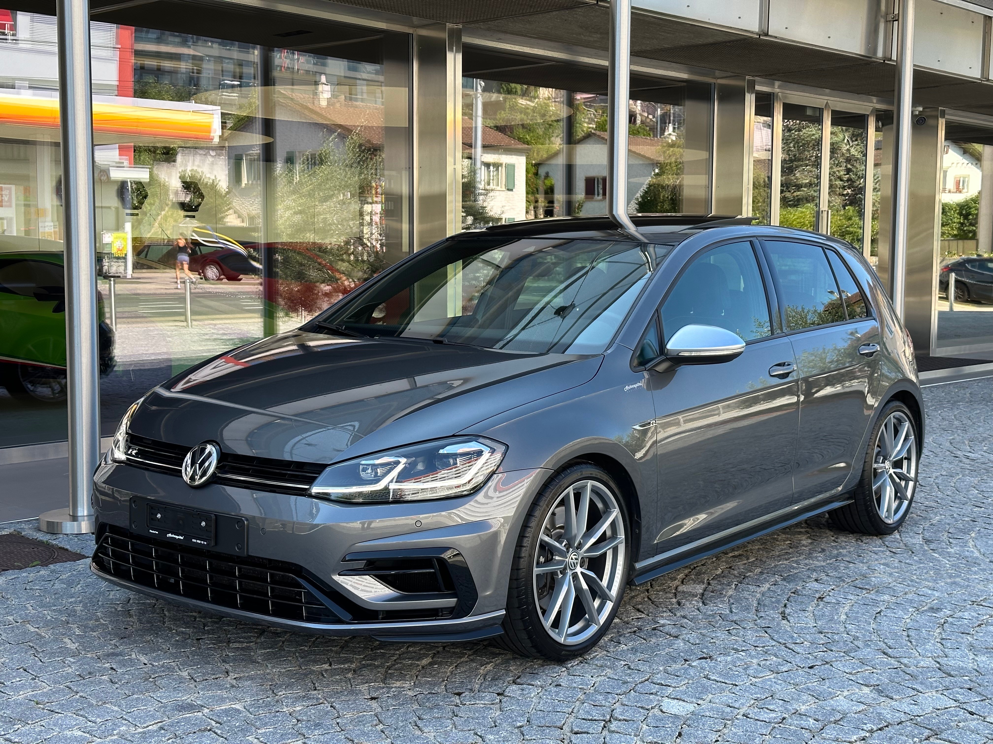 VW Golf 2.0 TSI R 4Motion