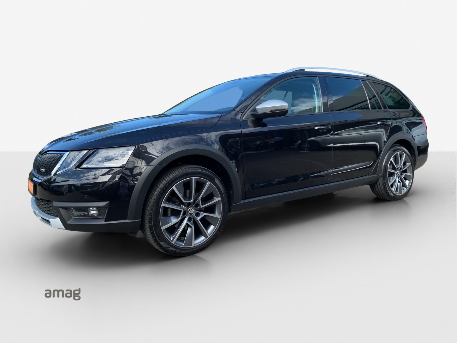 SKODA Octavia Combi 2.0 TDI Scout 4x4 DSG