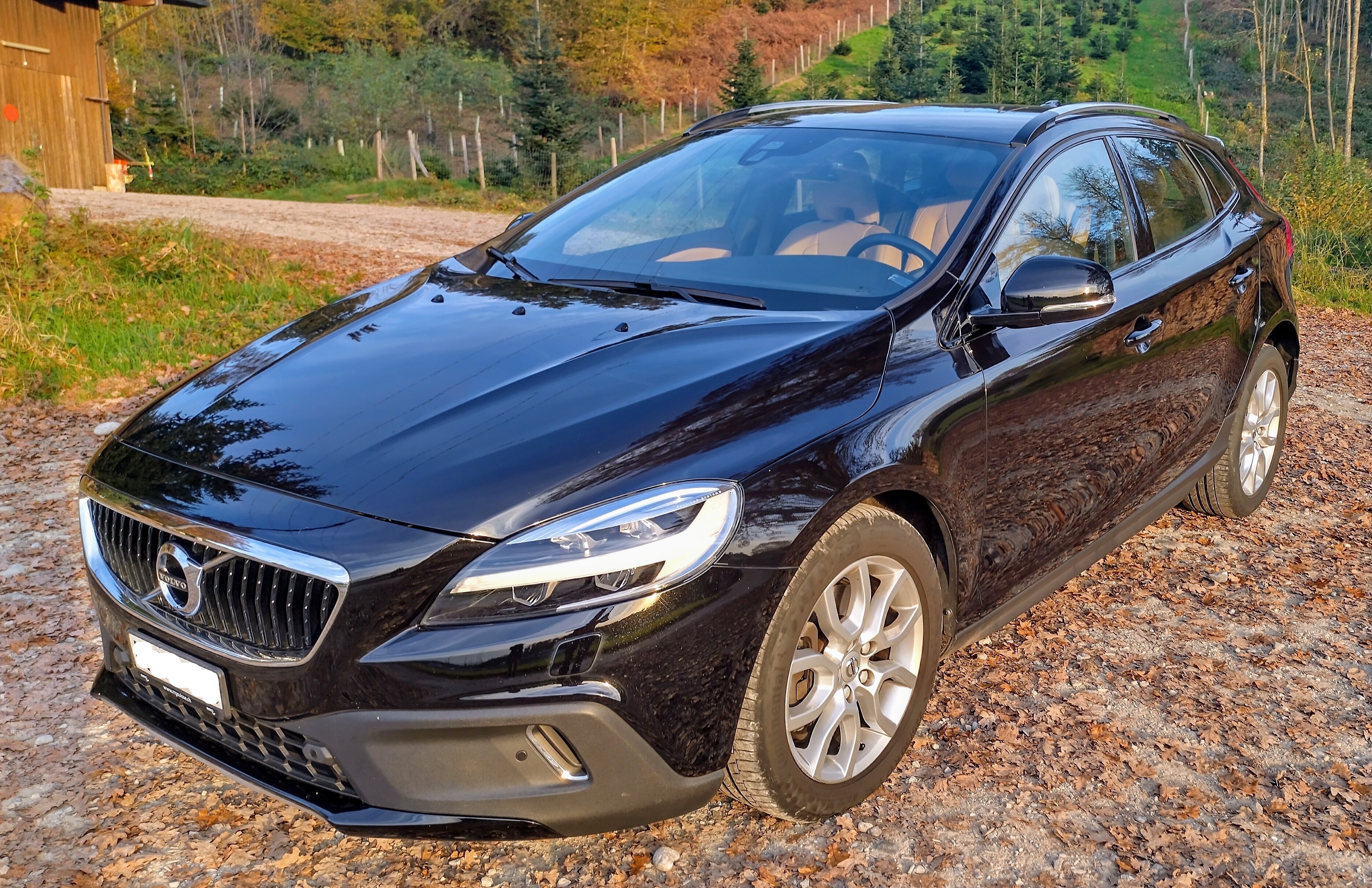 VOLVO Volvo V40 Cross Country T4