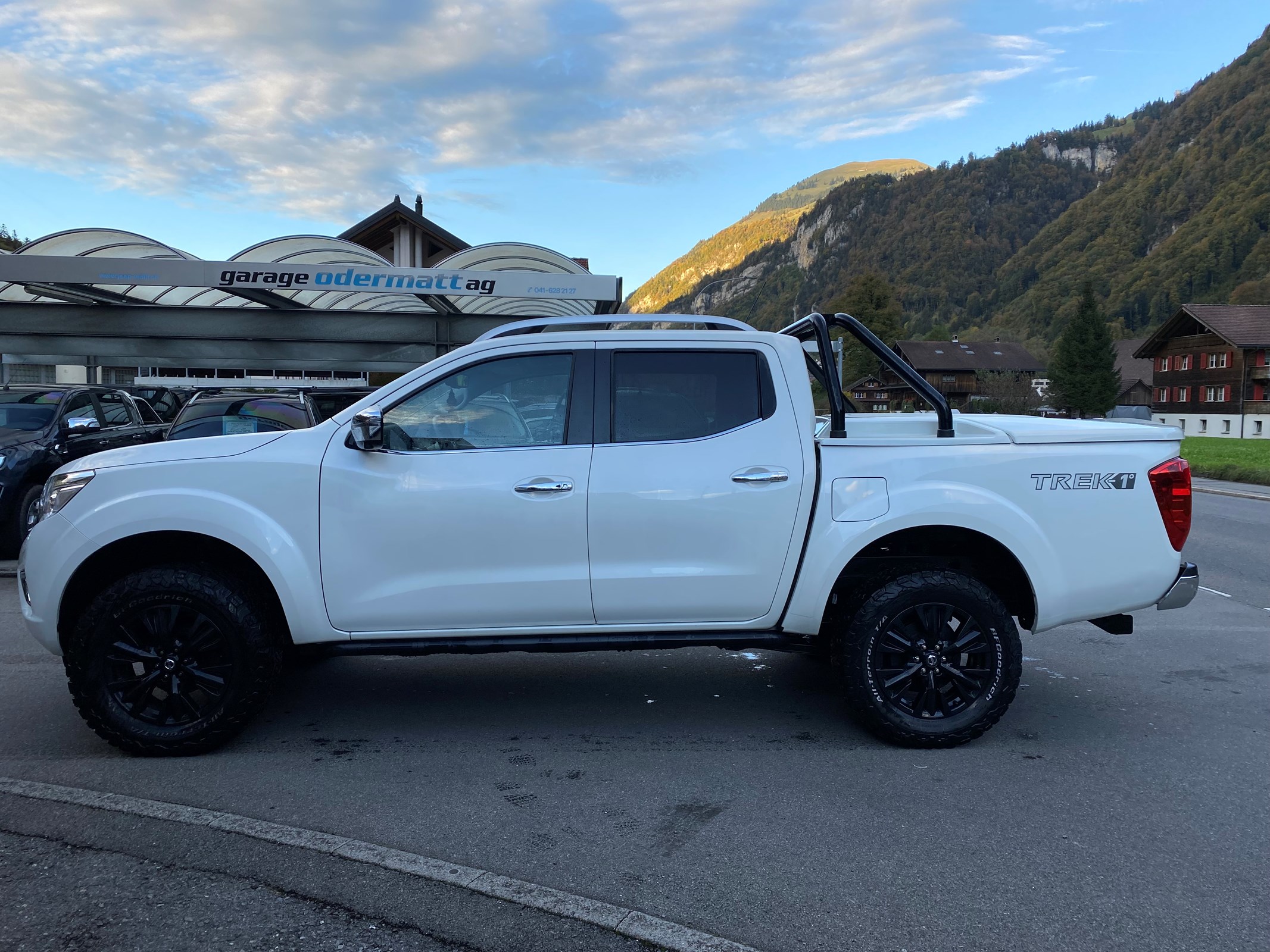 NISSAN Navara Double Cab Tekna 2.3 dCi 4WD Automatic